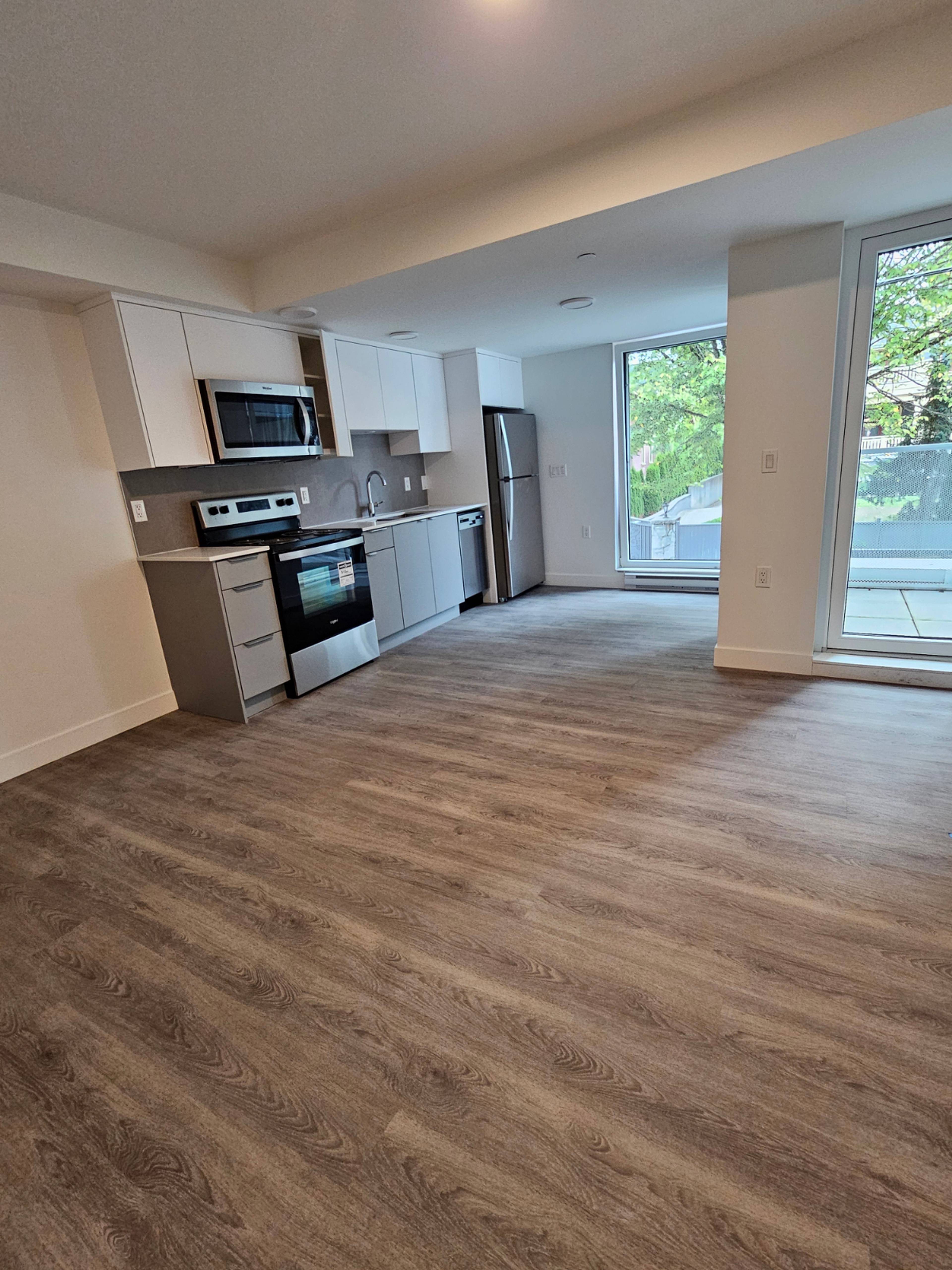 1053 W King Edward Ave 1