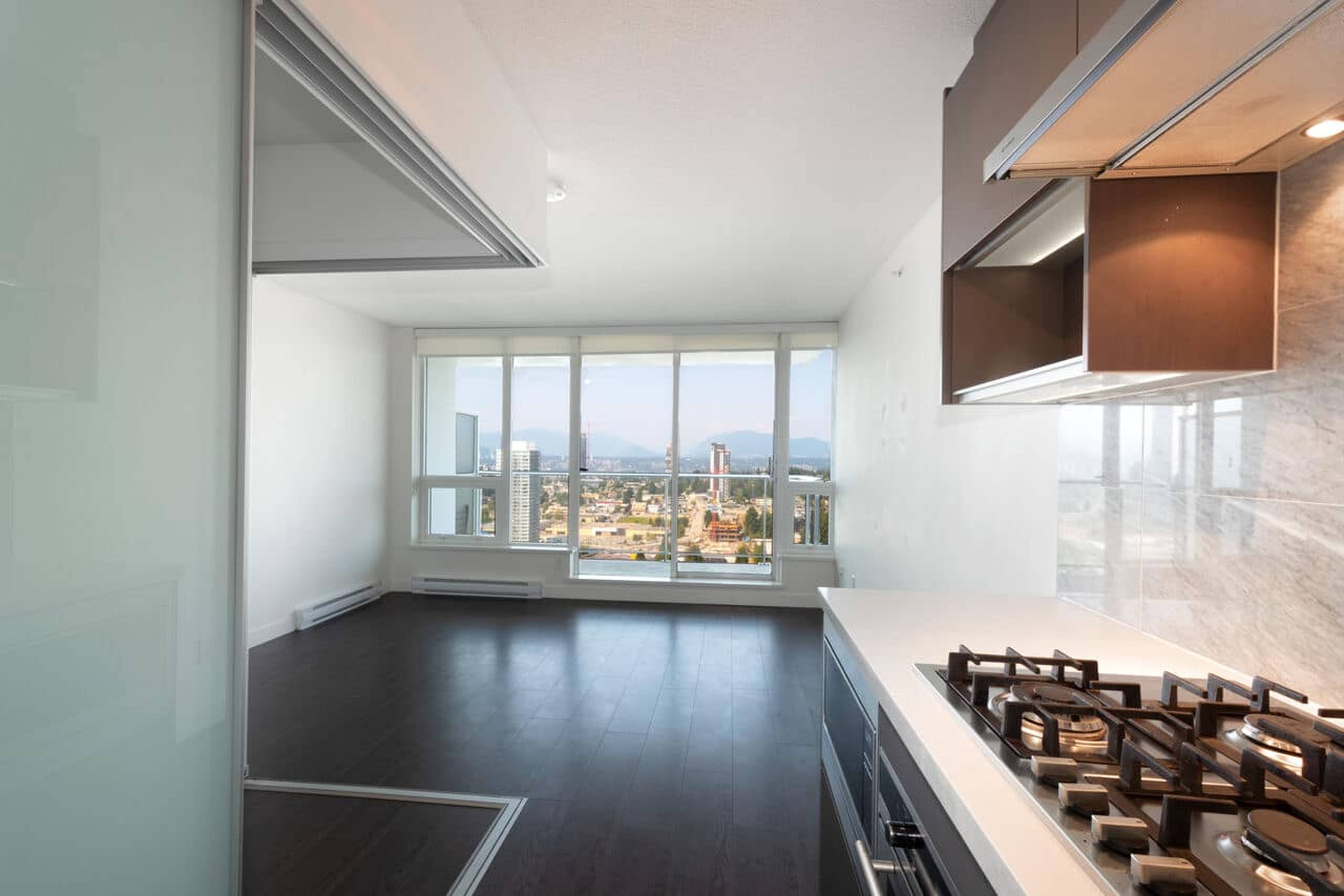 1 ch.  · 1 s. de bains for rent $1,700 / mois