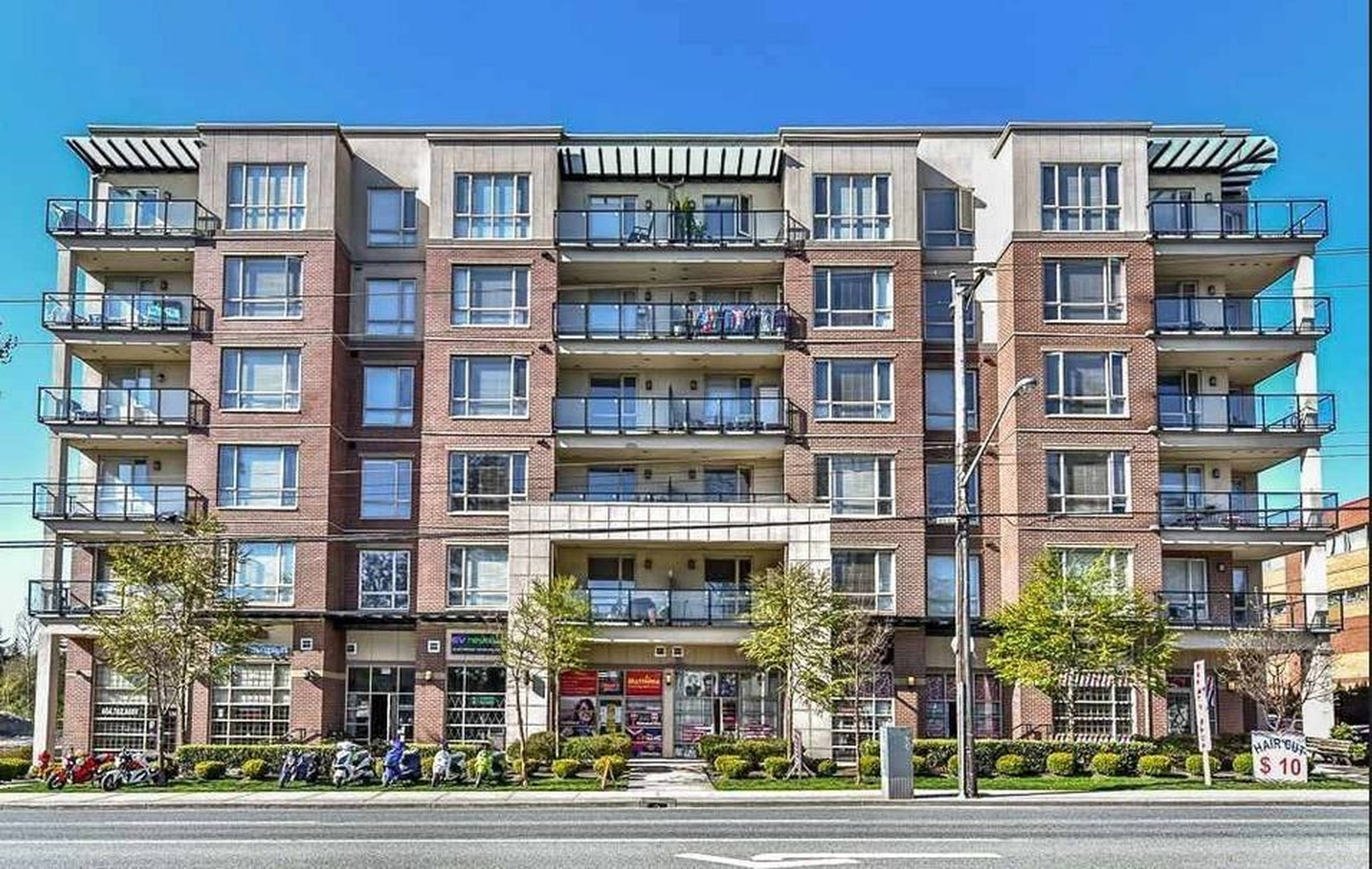 2 室  · 2 卫 for rent $2,500 / 月