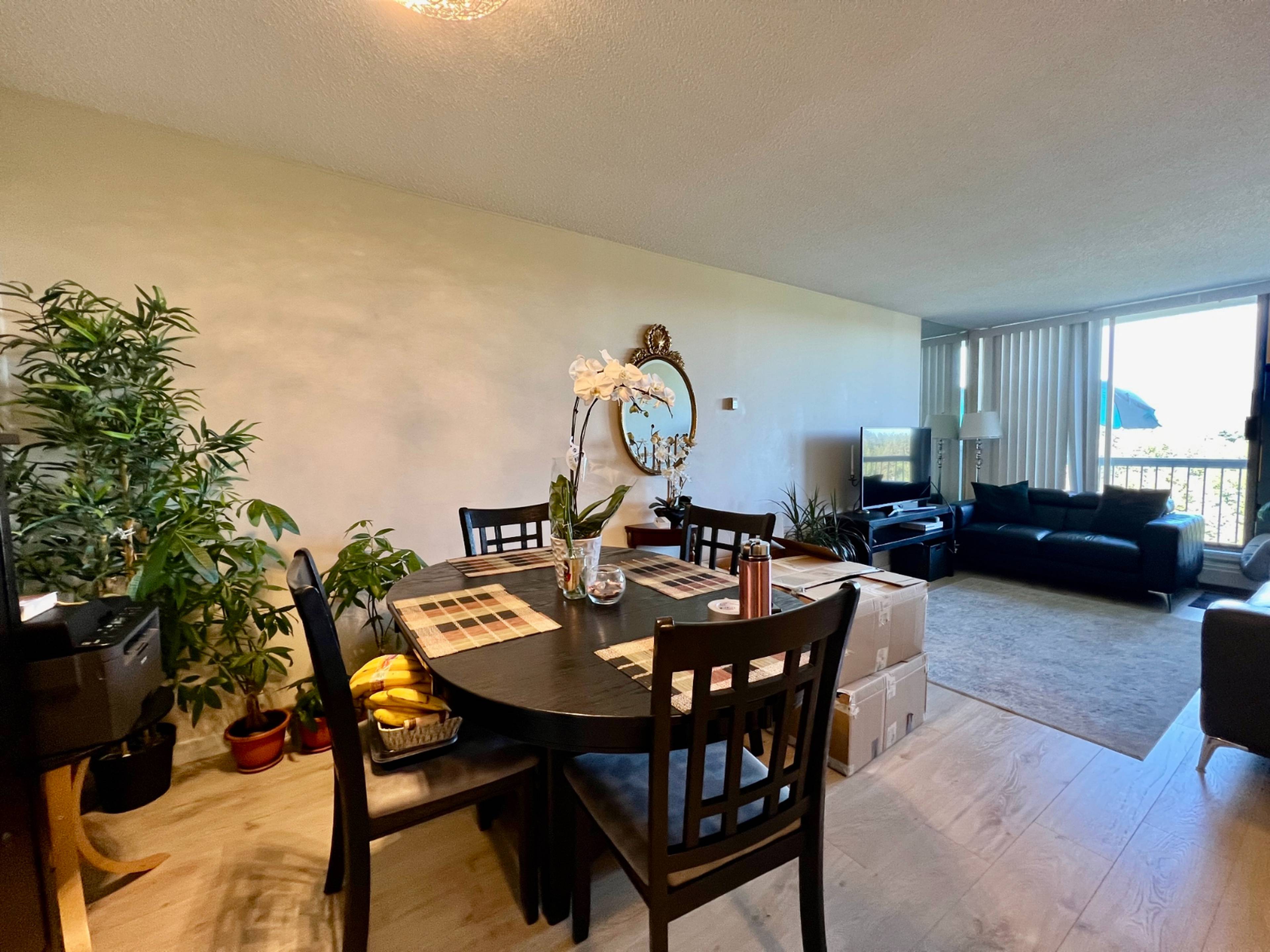 2 ch.  · 1 s. de bains for rent $2,750 / mois