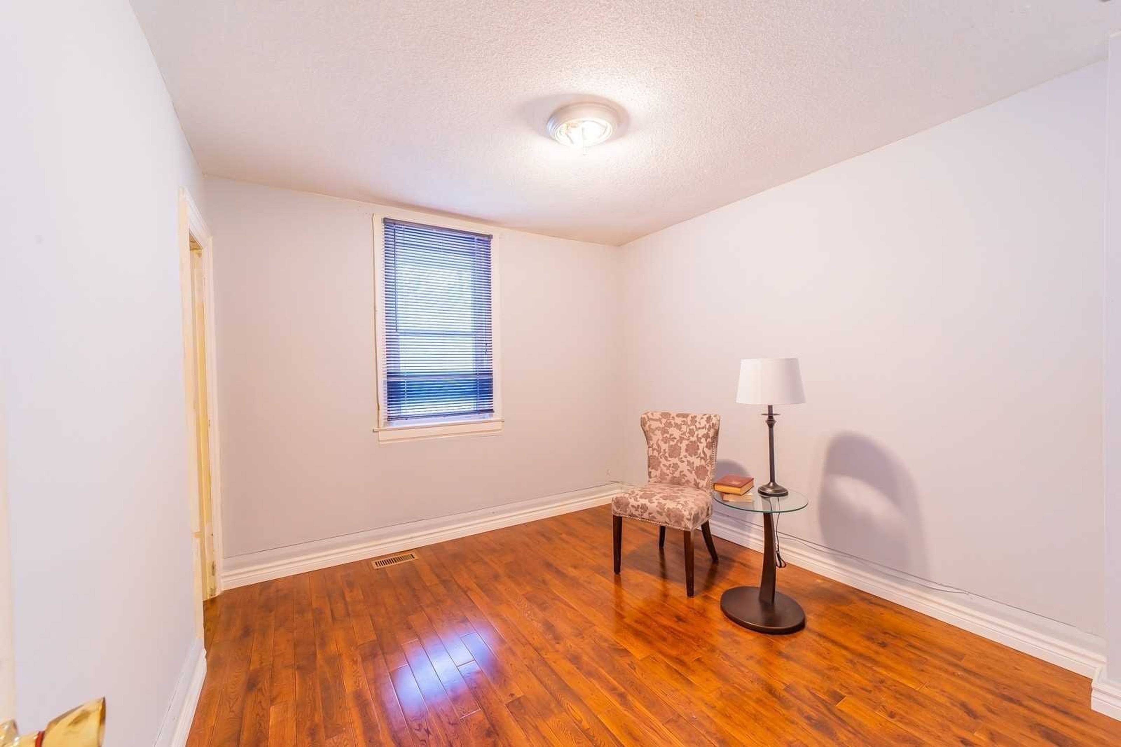 2609 Kingston Rd 3