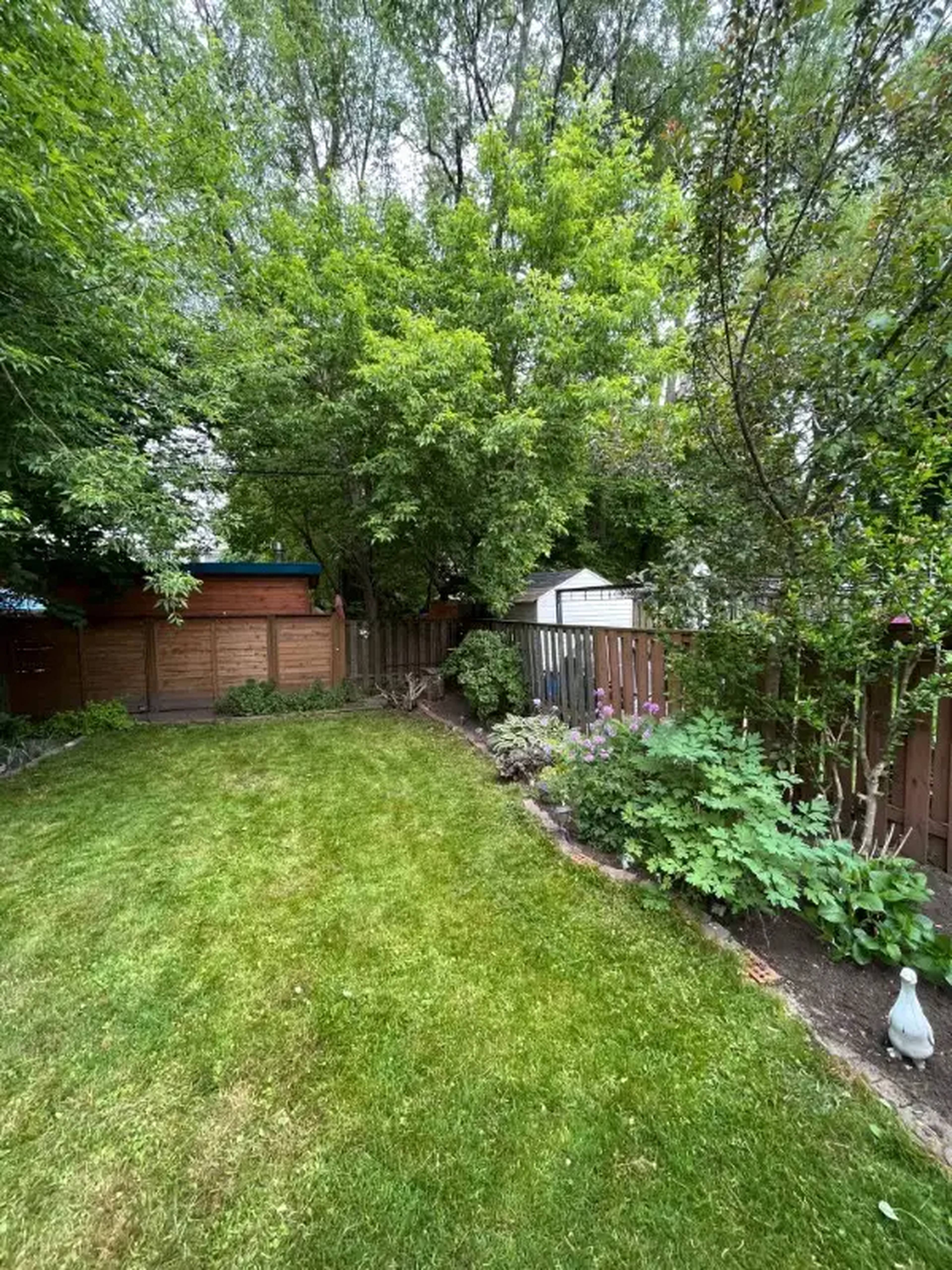 2609 Kingston Rd 10