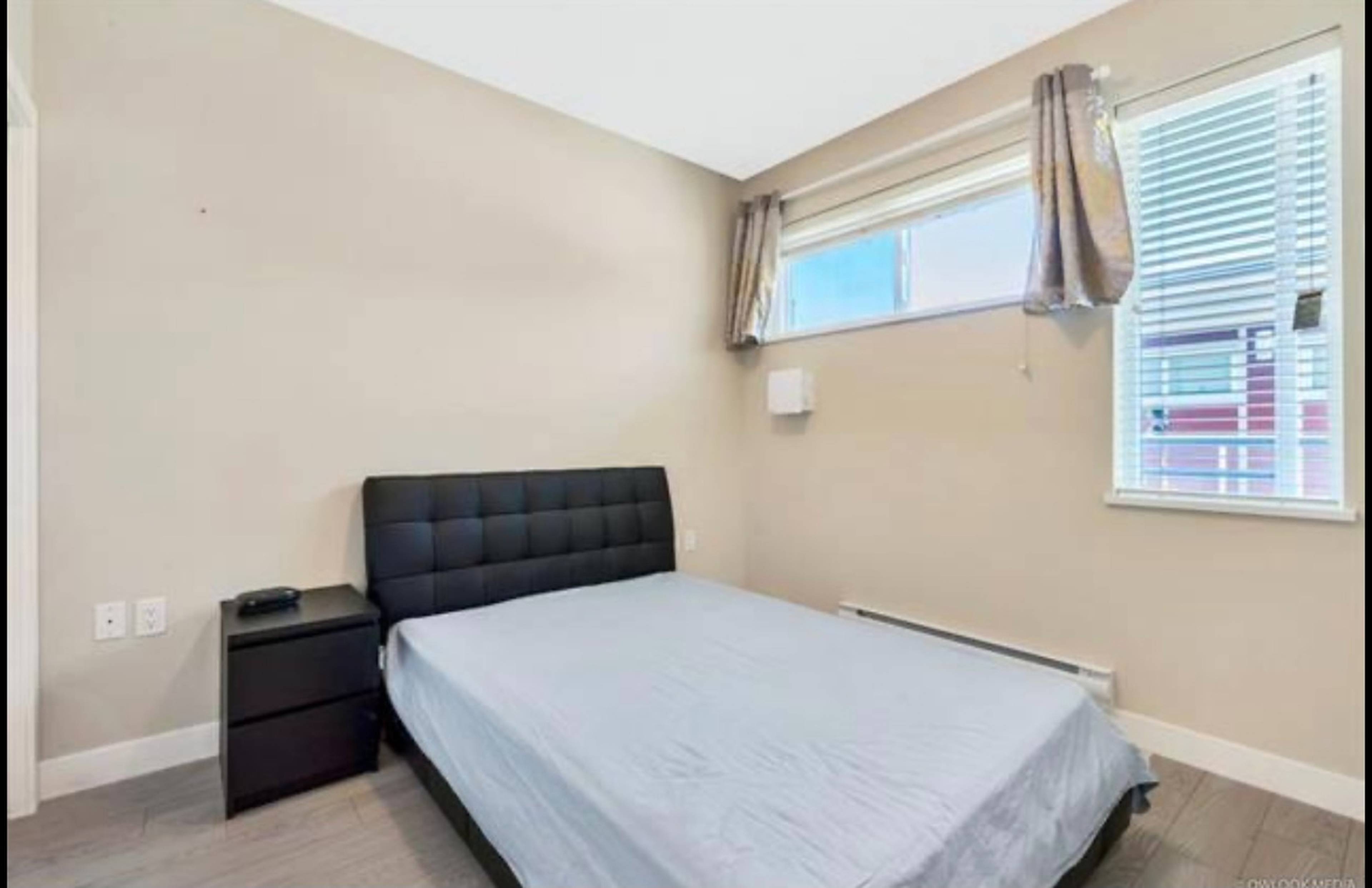 Room for rent $1,000 / month
