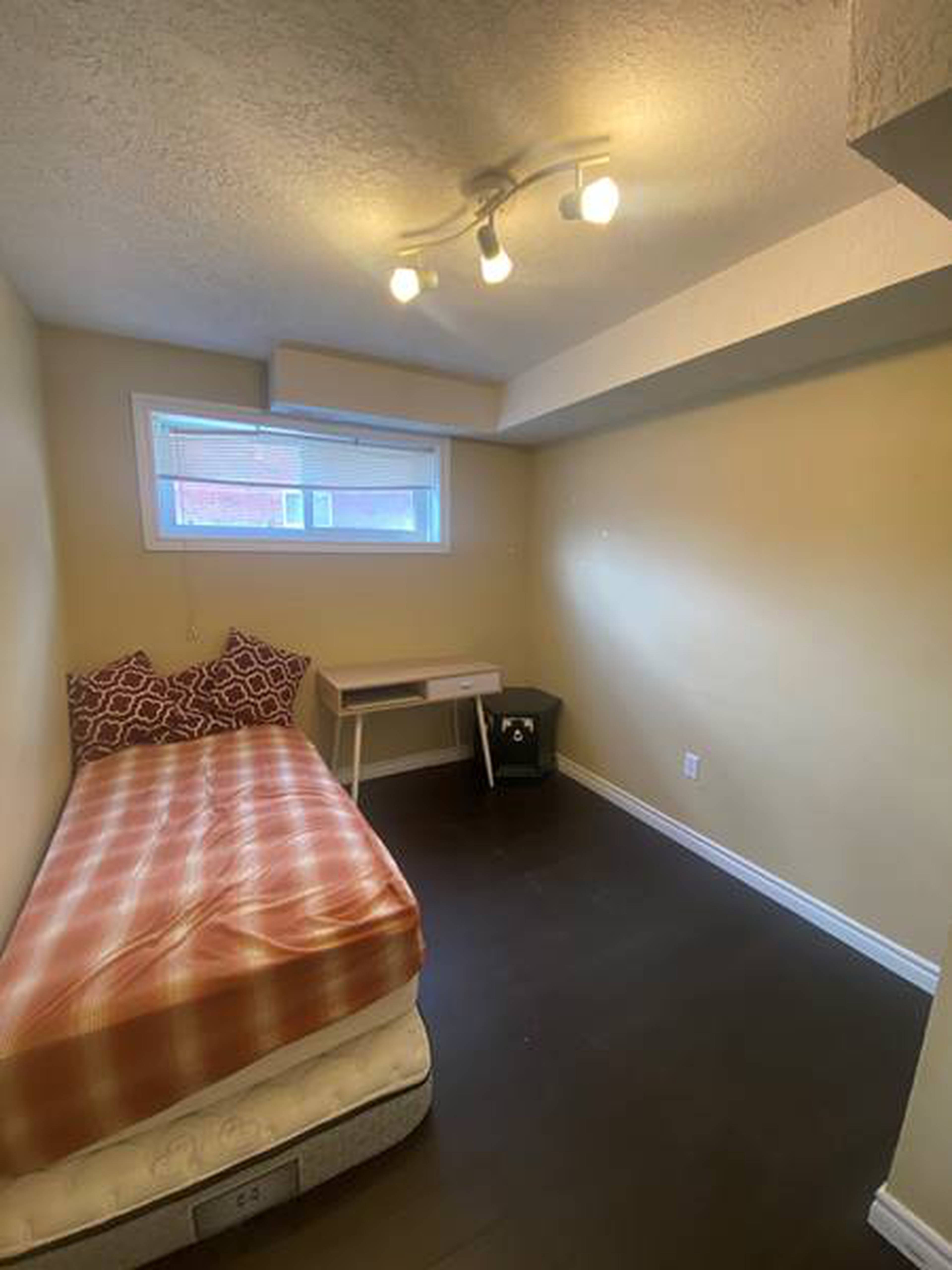 5 Bed  · 2 Bath for rent $3,000 / month