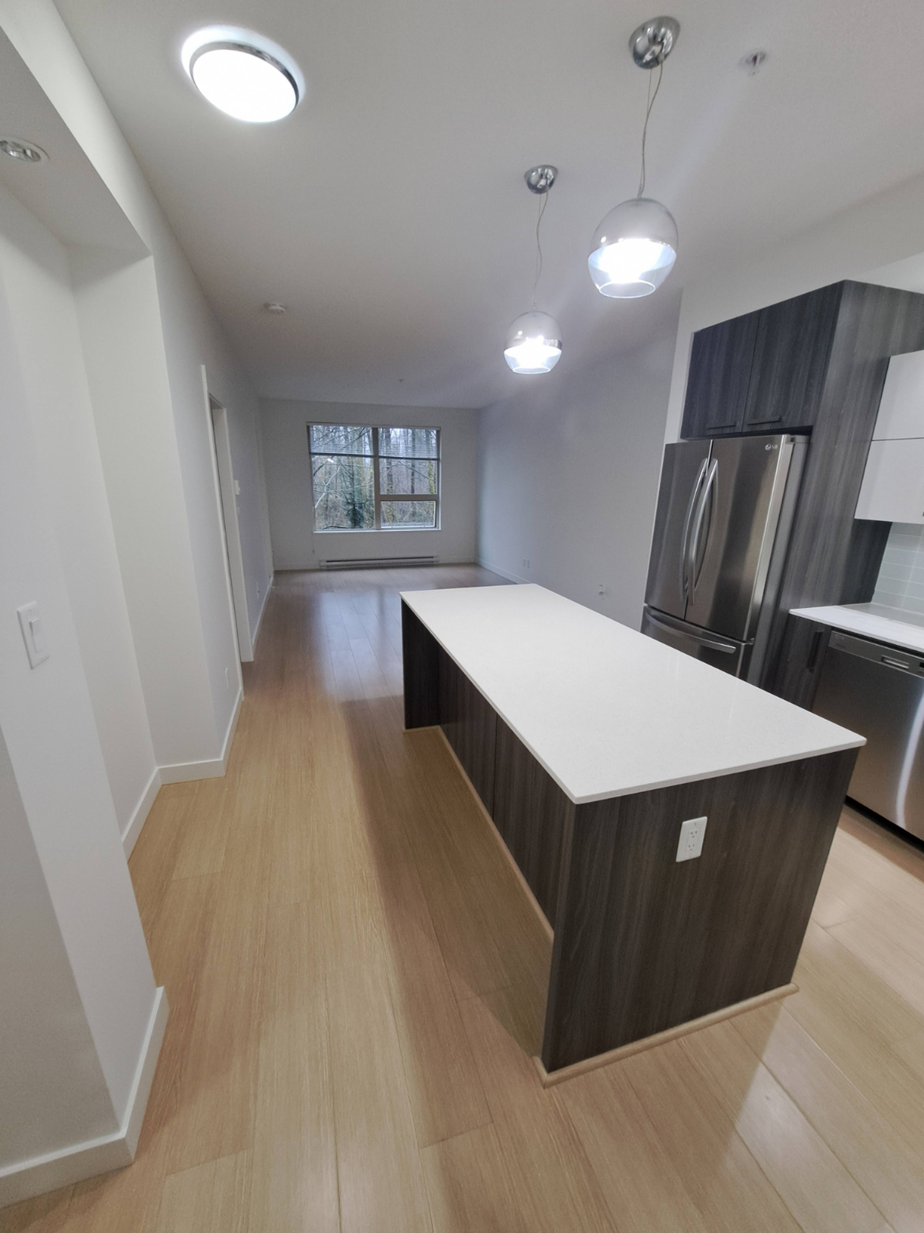 1 ch.  · 1 s. de bains for rent $1,975 / mois