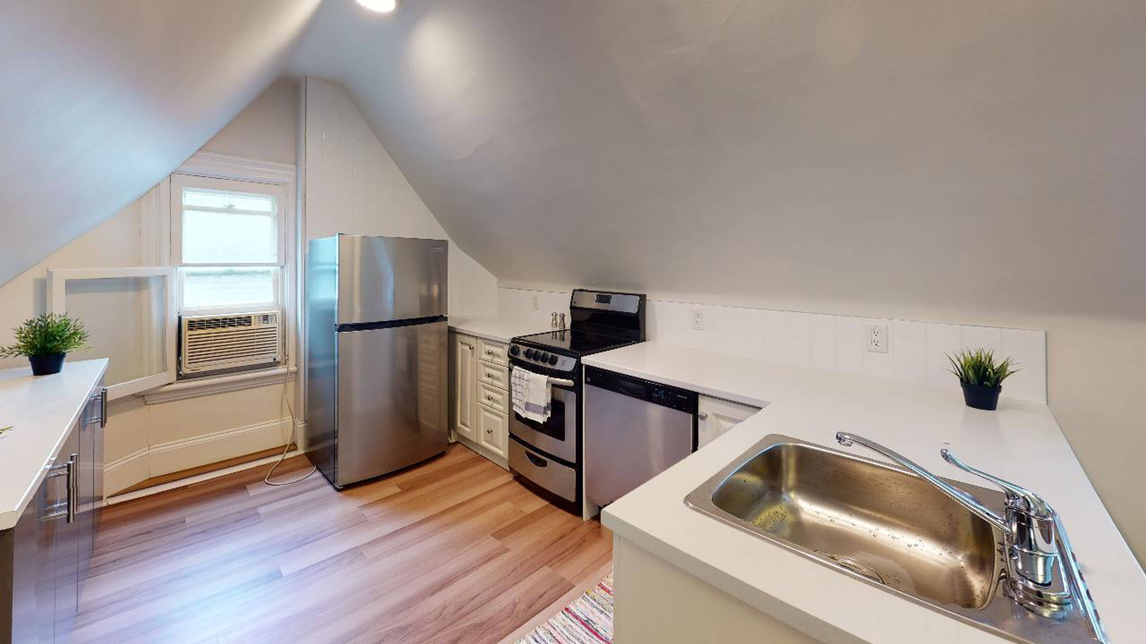 2 Bed  · 1 Bath for rent $2,599+ / month