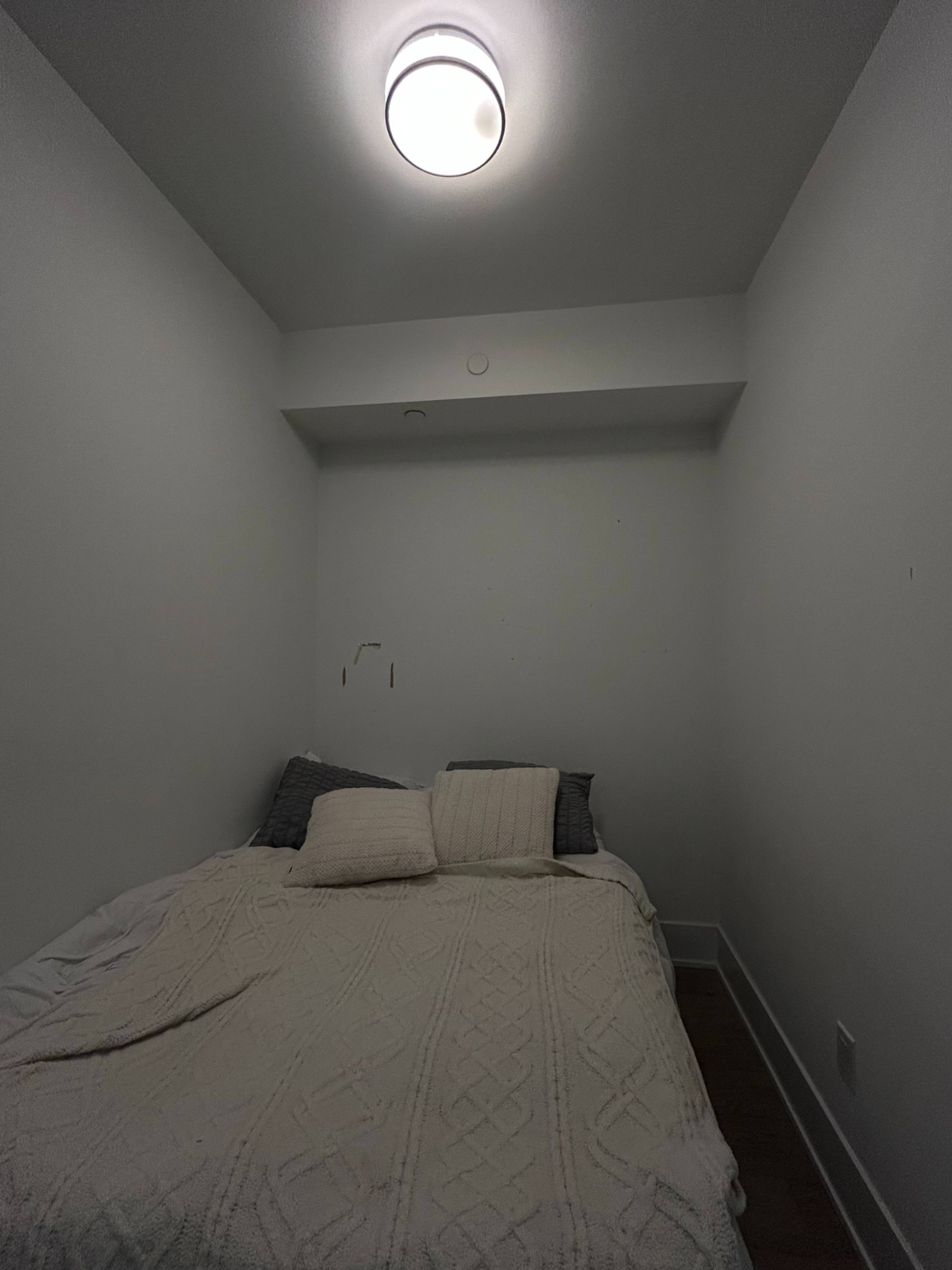 470 Front St W 10