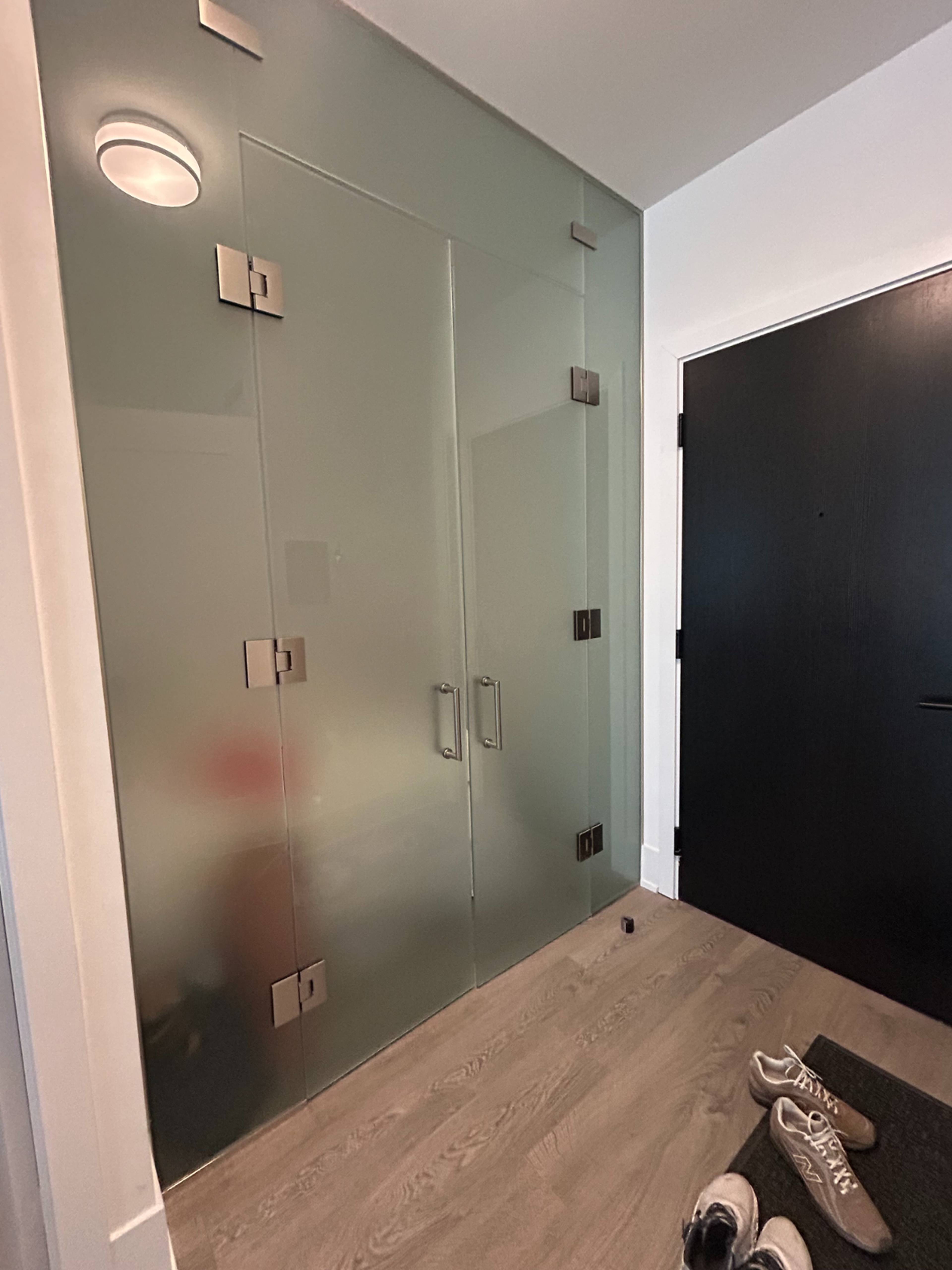 470 Front St W 9