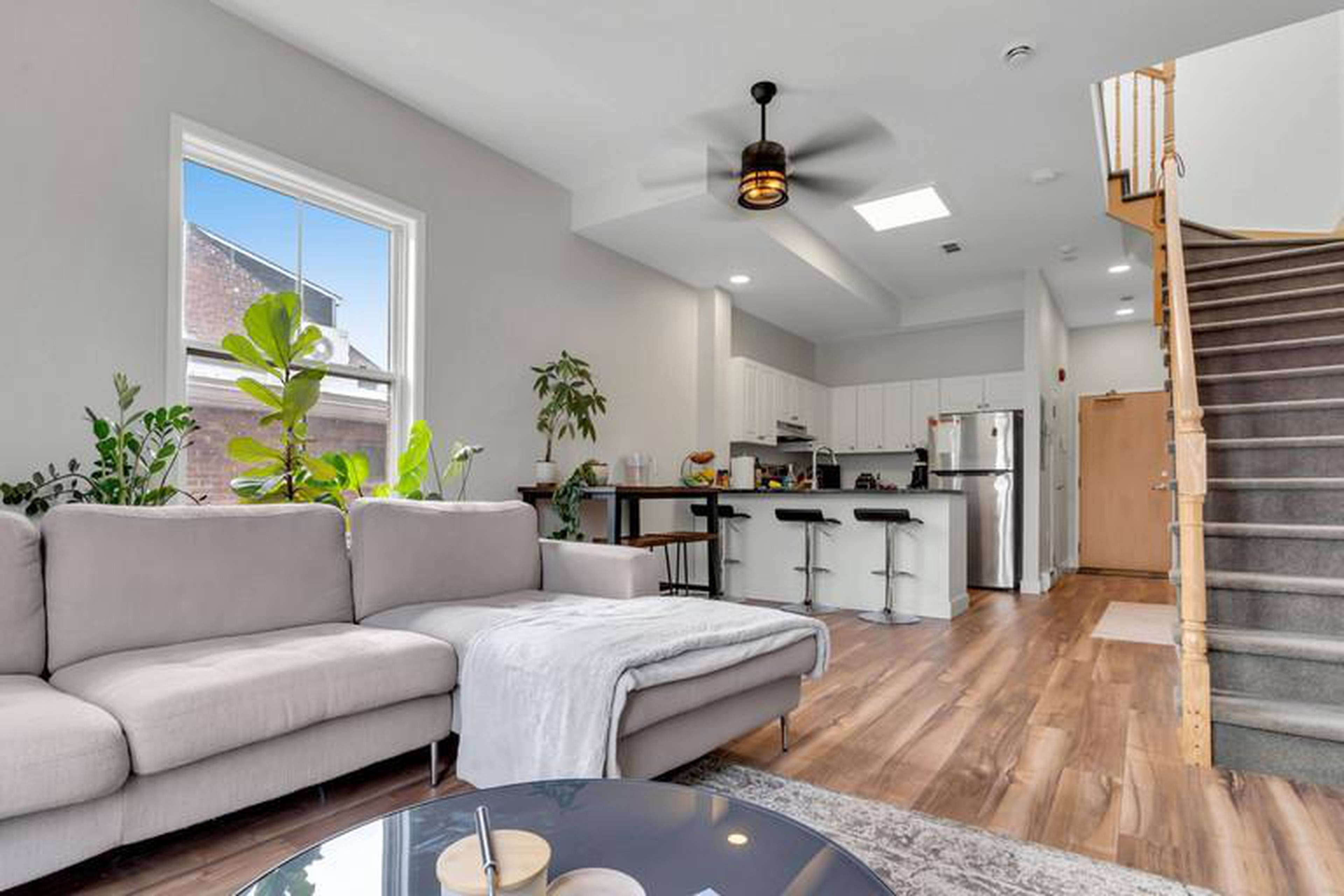 2 Bed  · 1 Bath for rent $2,198 / month