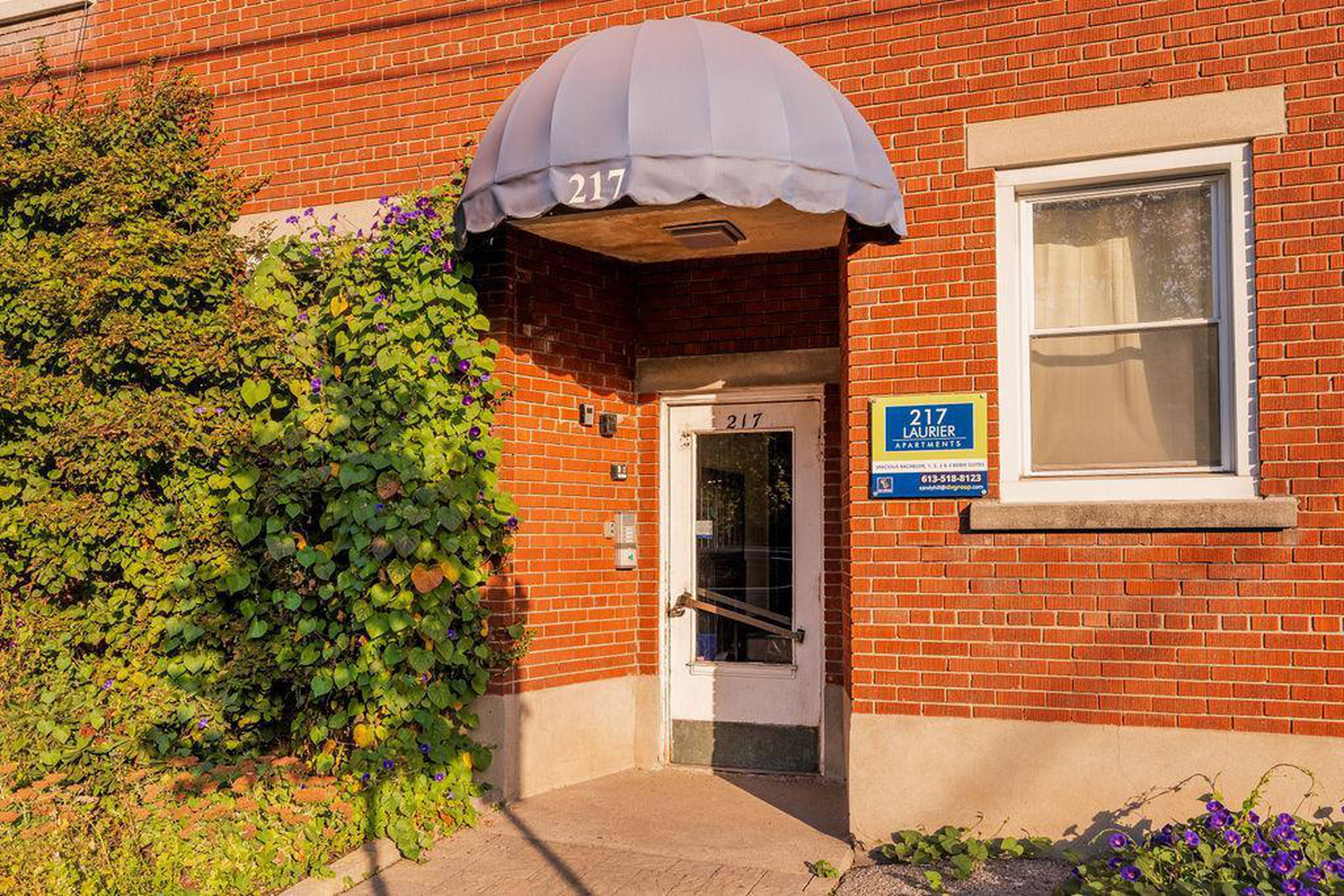 4 Bed  · 1 Bath for rent $2,699+ / month