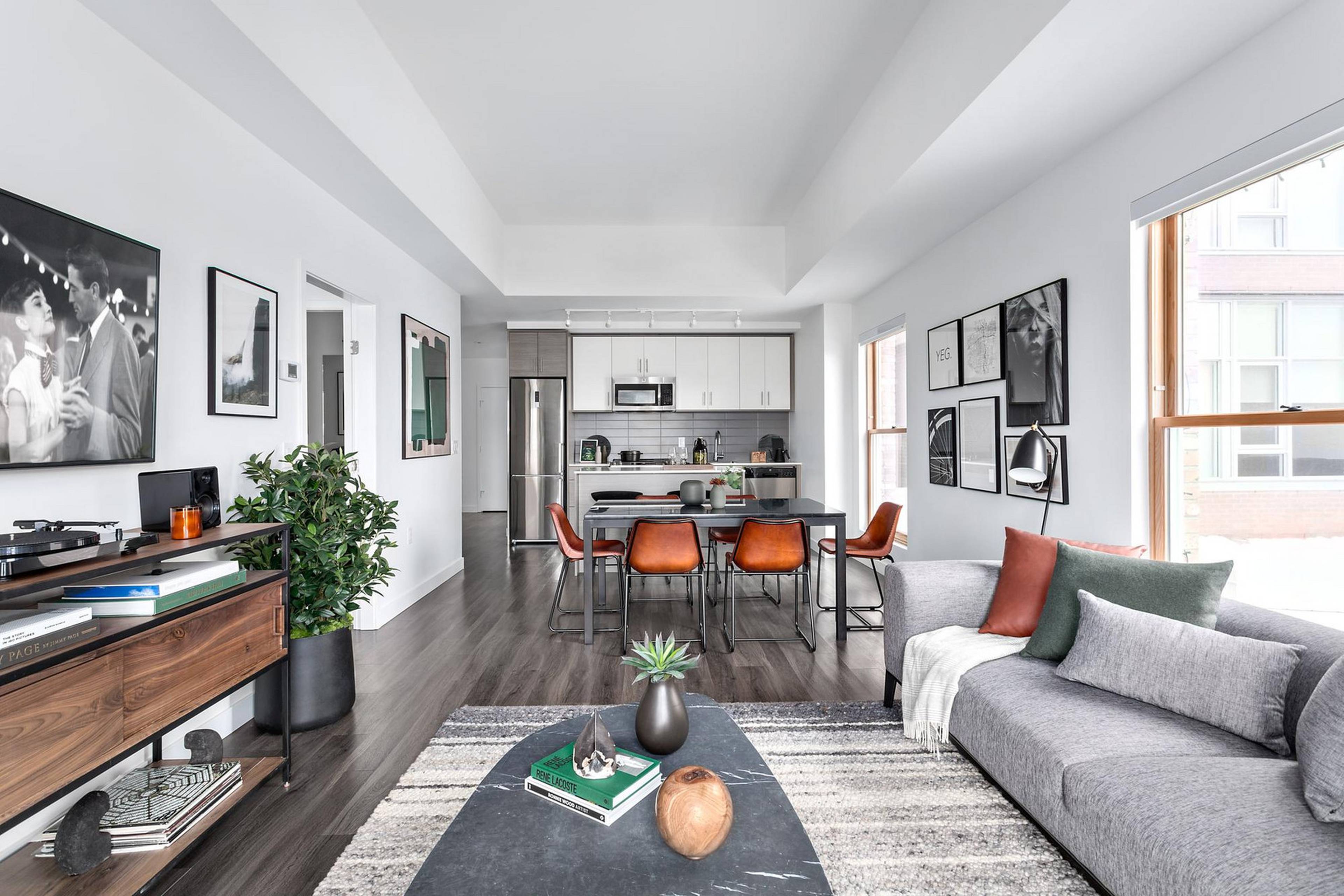 3 室  · 2 卫 for rent $3,585 / 月