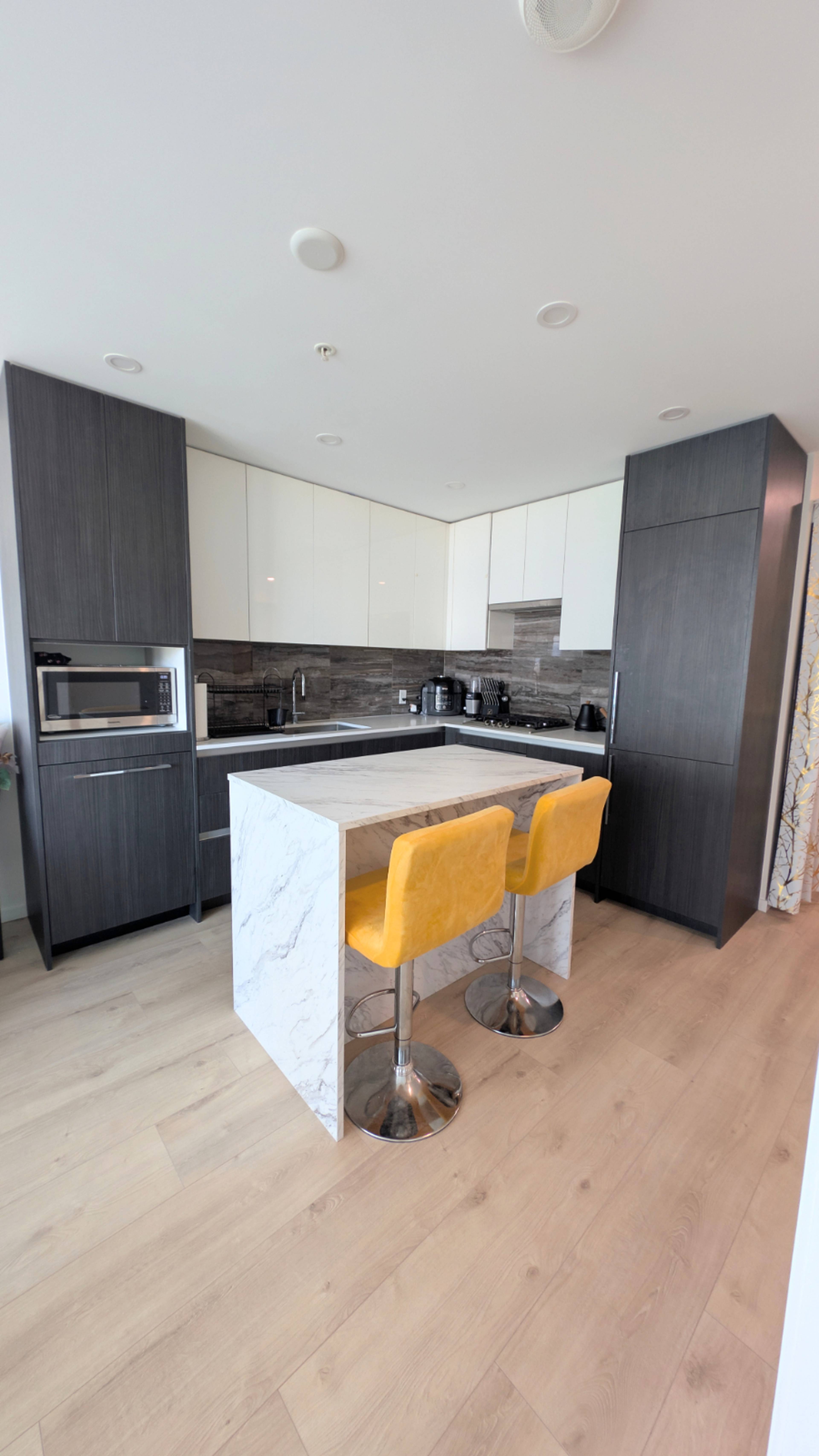 2 Bed  · 1 Bath for rent $6,200 / month