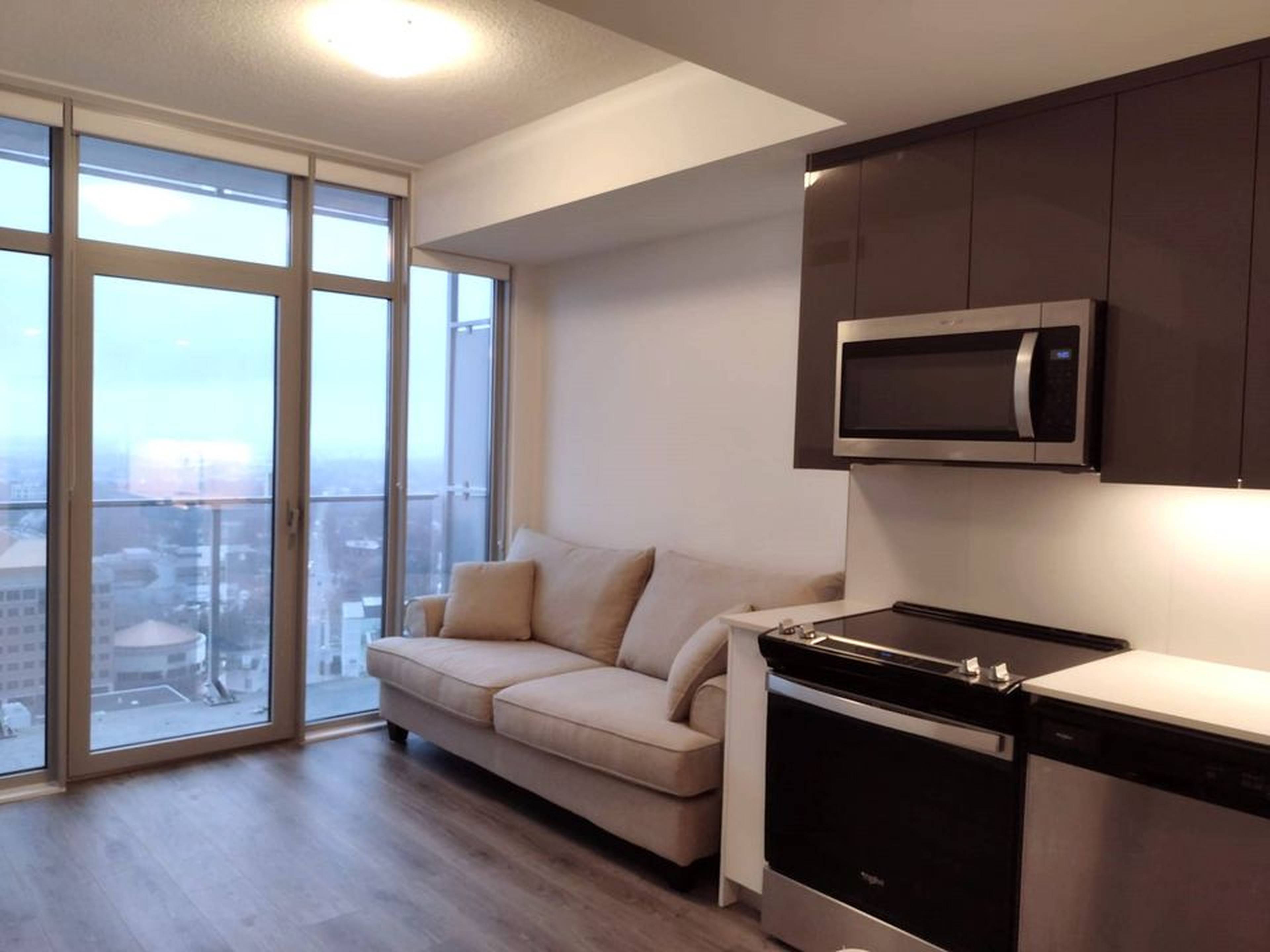 1 室  · 1 卫 for rent $1,950 / 月