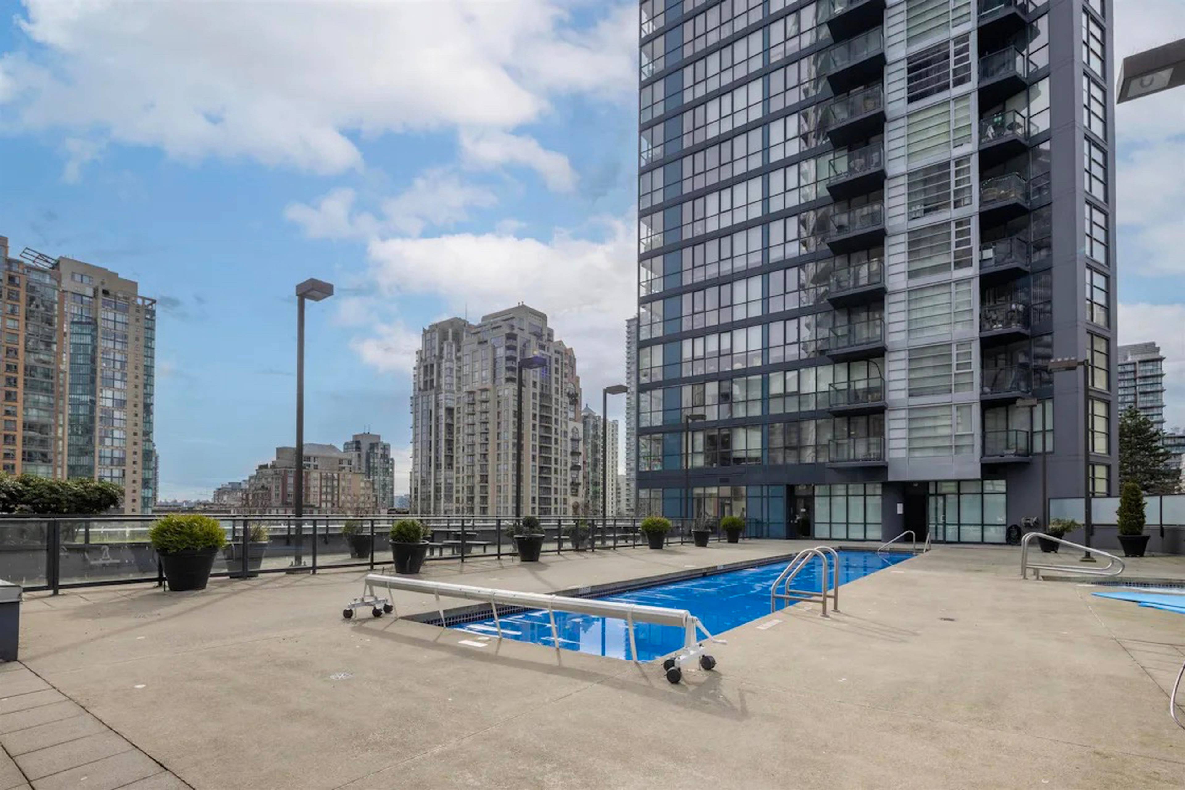 1155 Seymour St 15
