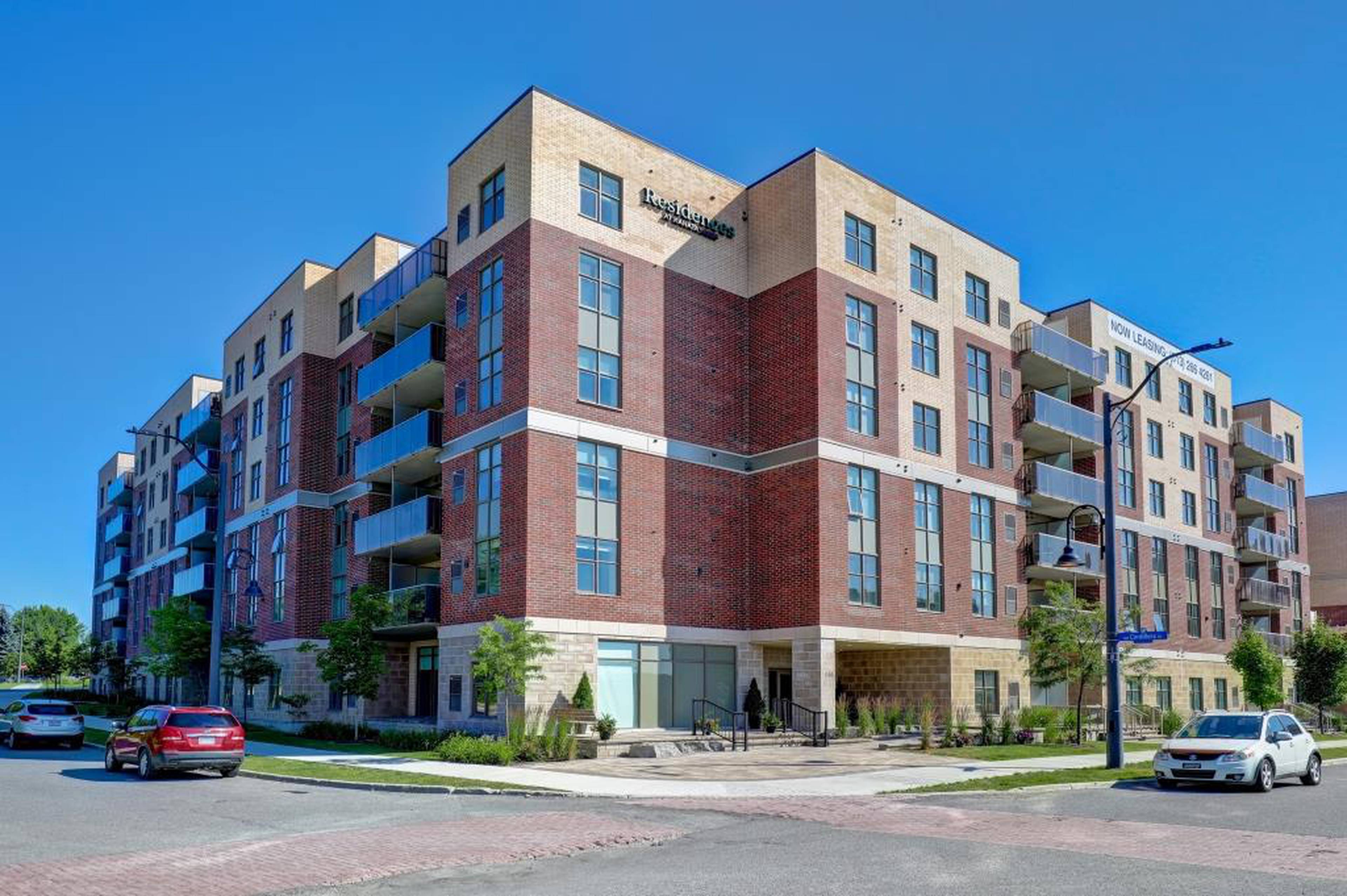 2 室  · 2 卫 for rent $2,600 / 月