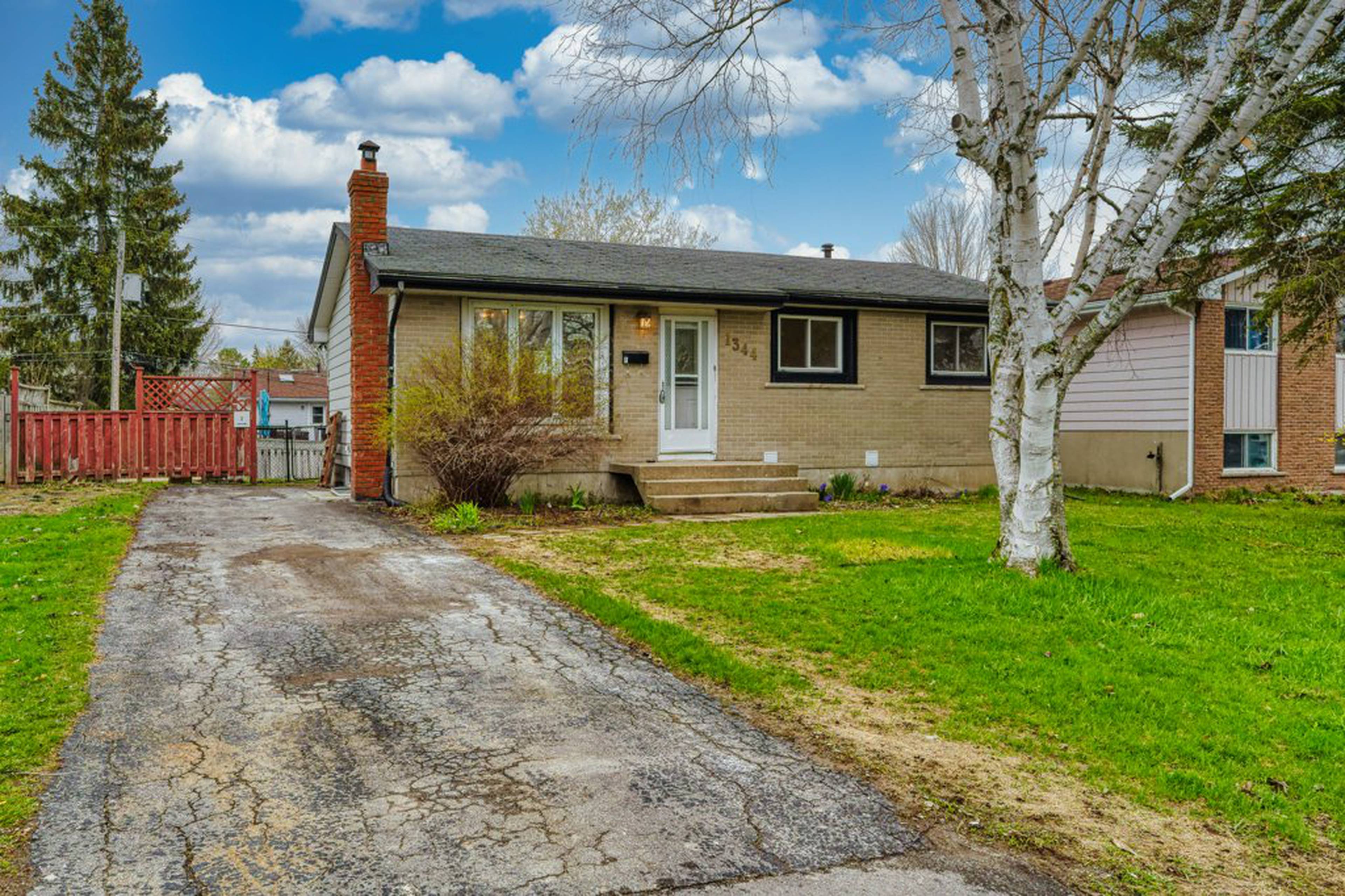 2 Bed  · 1 Bath for rent $2,099 / month