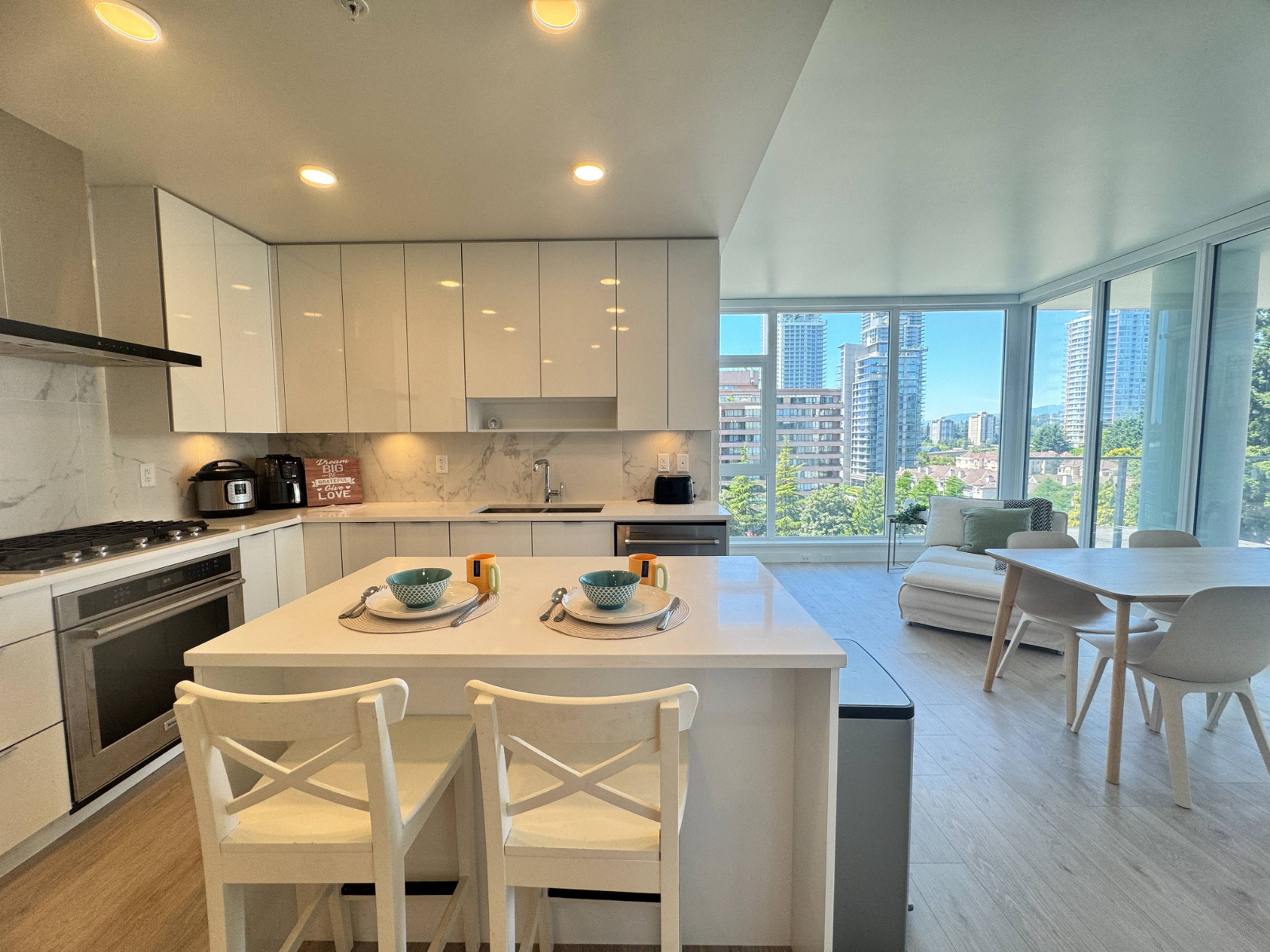 2 ch.  · 2 s. de bains for rent $3,500 / mois