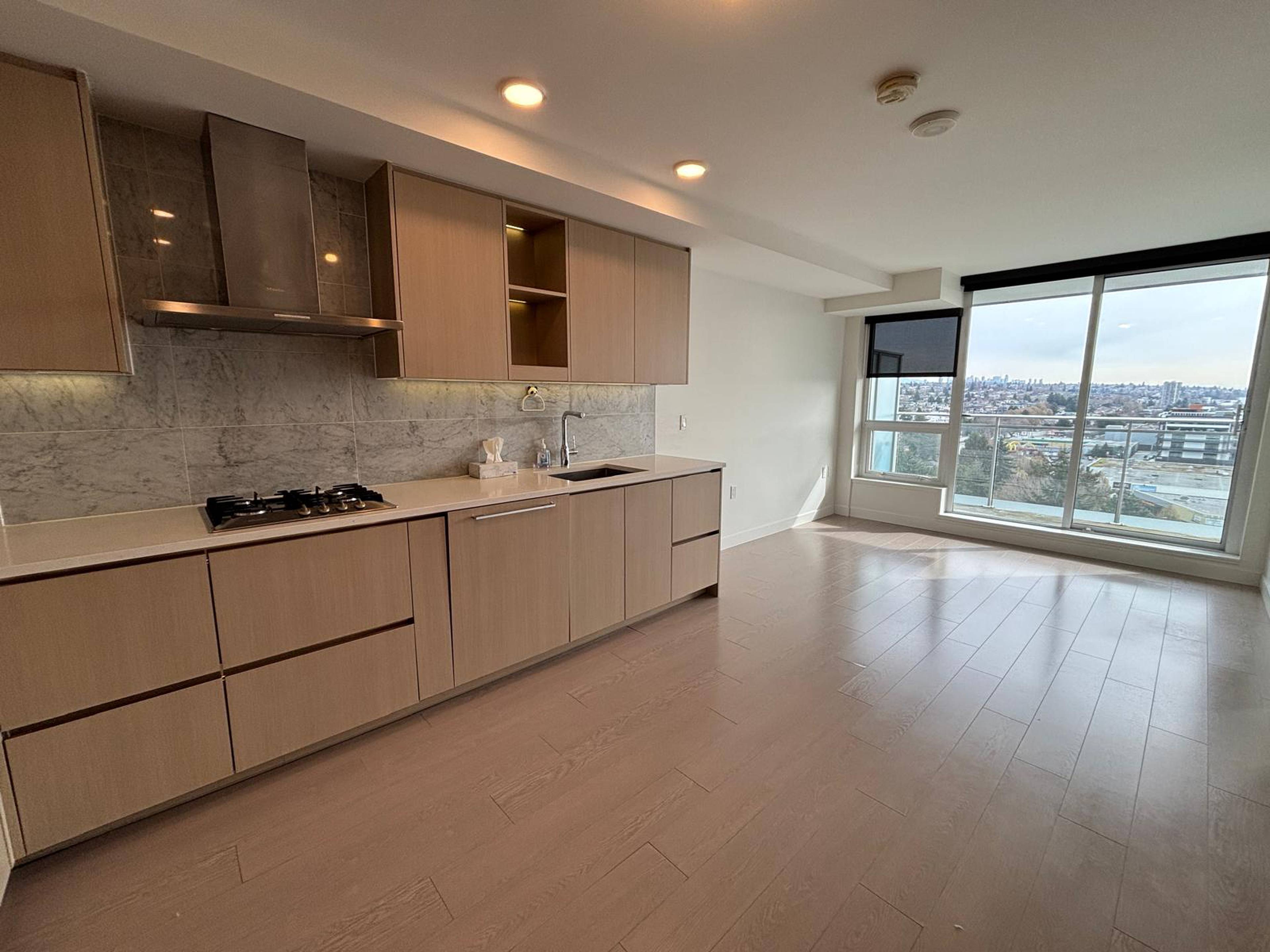 1 室  · 1 卫 for rent $2,450+ / 月