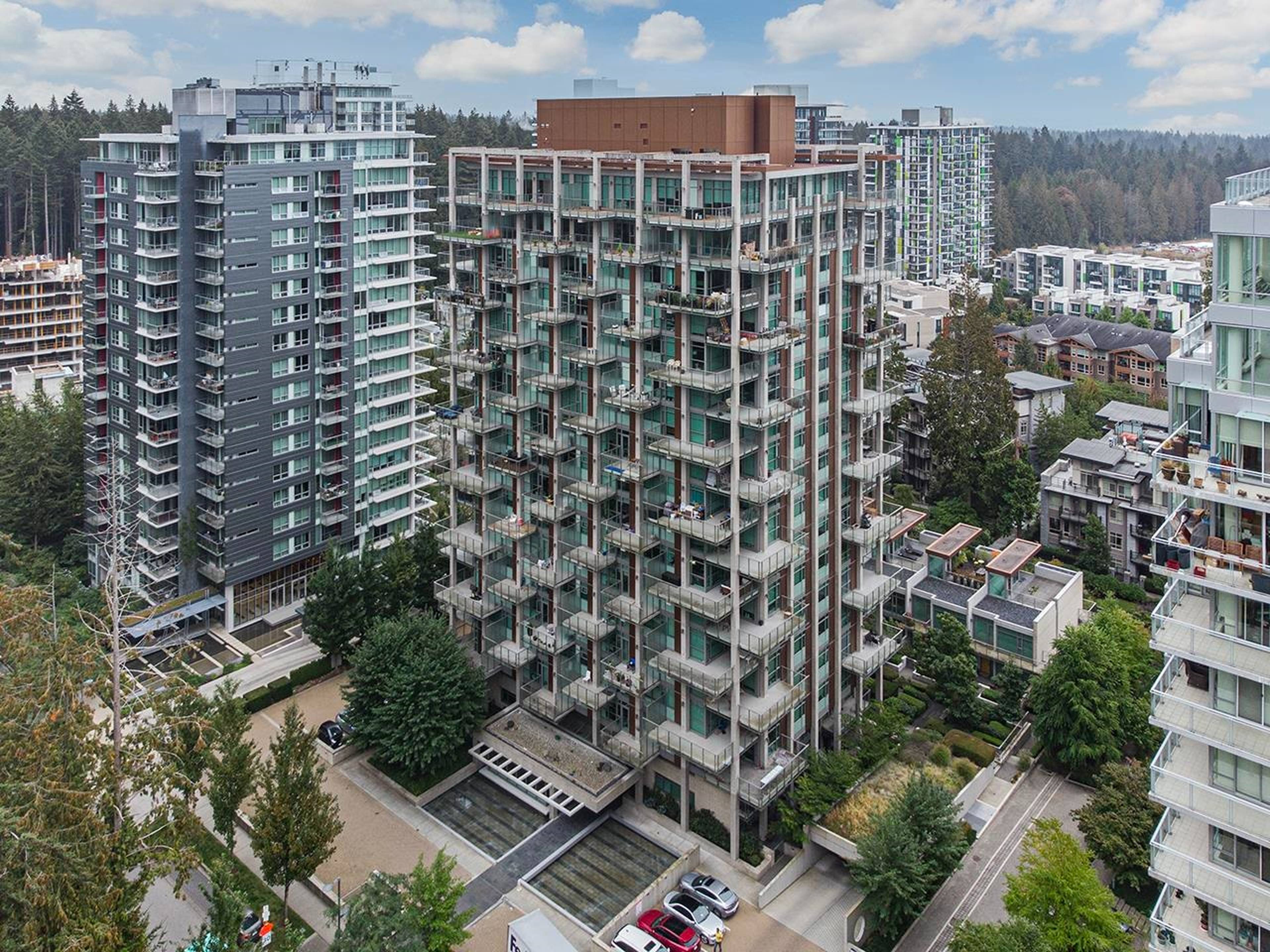 2 室  · 2 卫 for rent $3,700 / 月