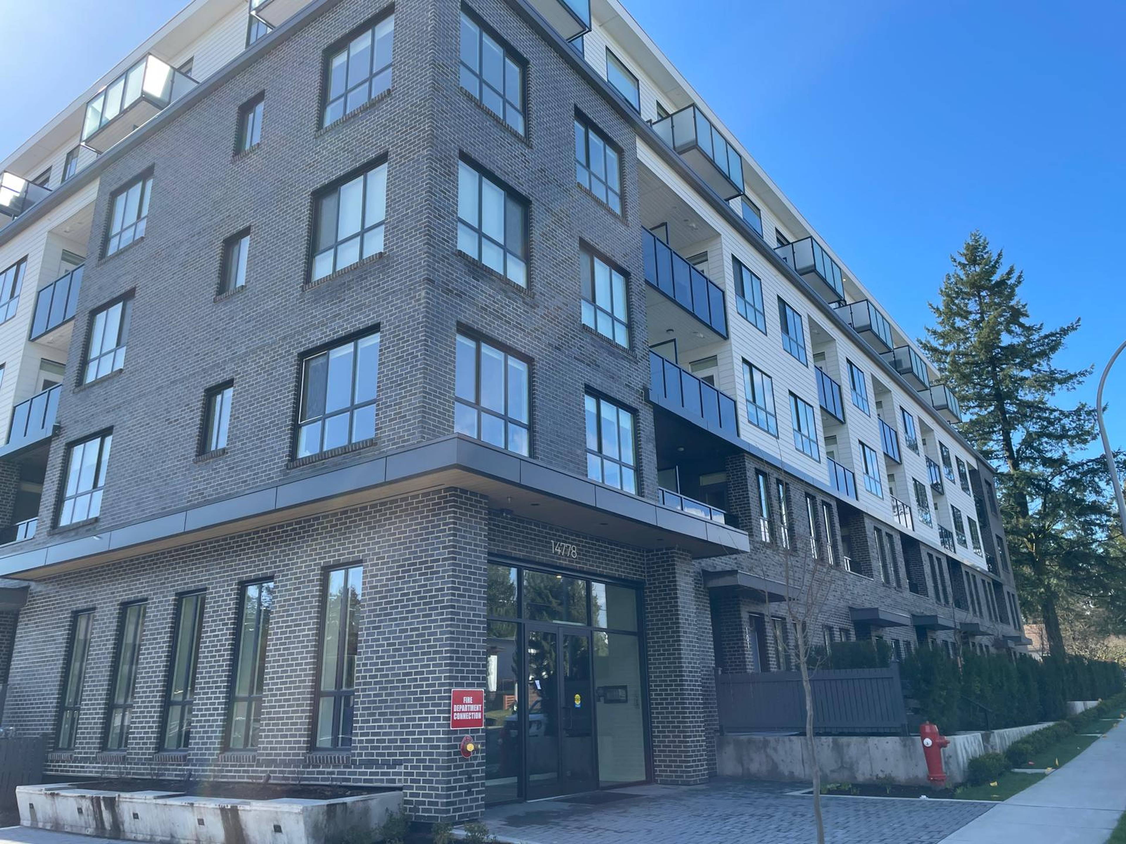 2 Bed  · 1 Bath for rent $1,900 / month
