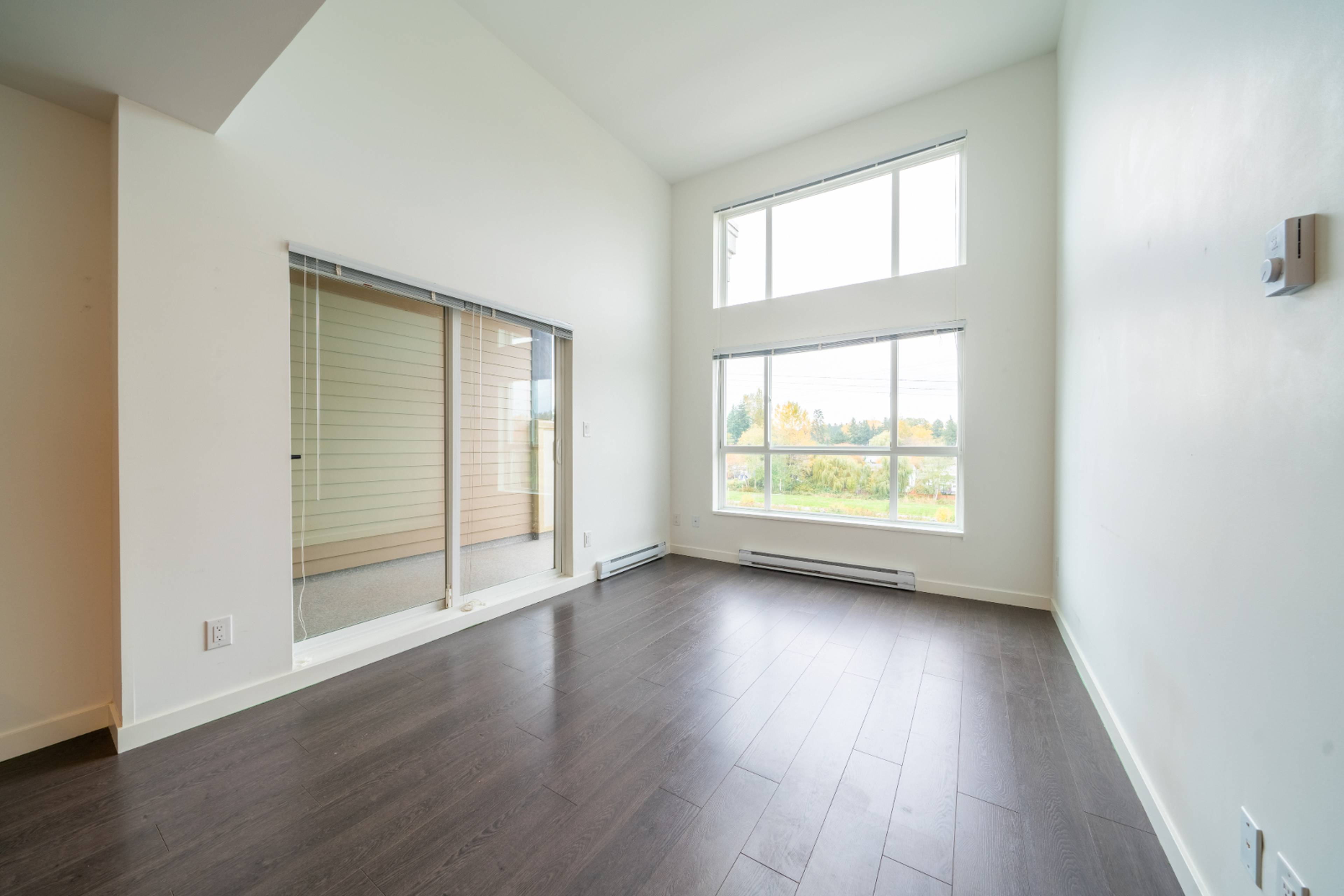 1 ch.  · 1 s. de bains for rent $1,700 / mois