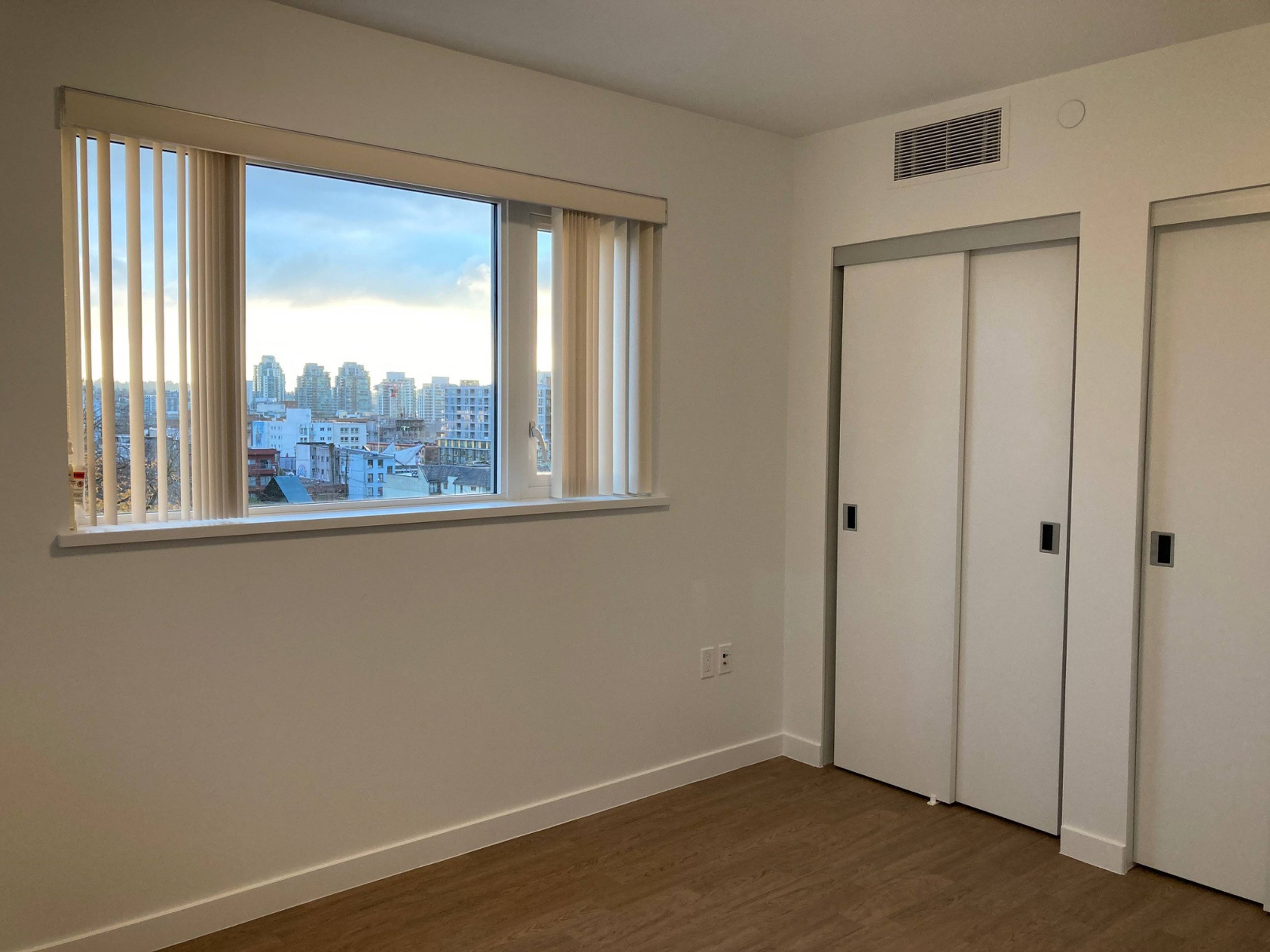 124 Dunlevy Ave 4