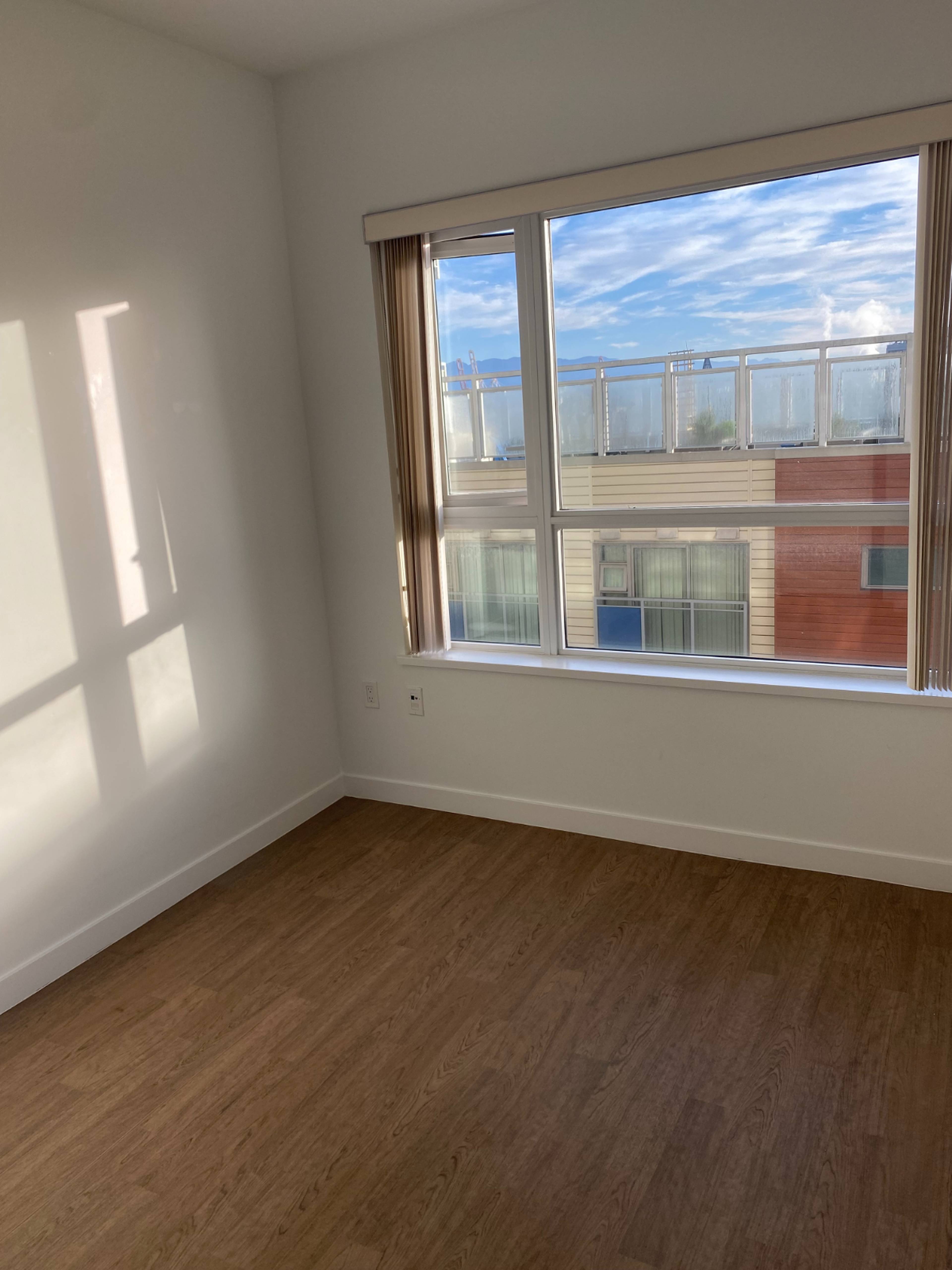 124 Dunlevy Ave 8