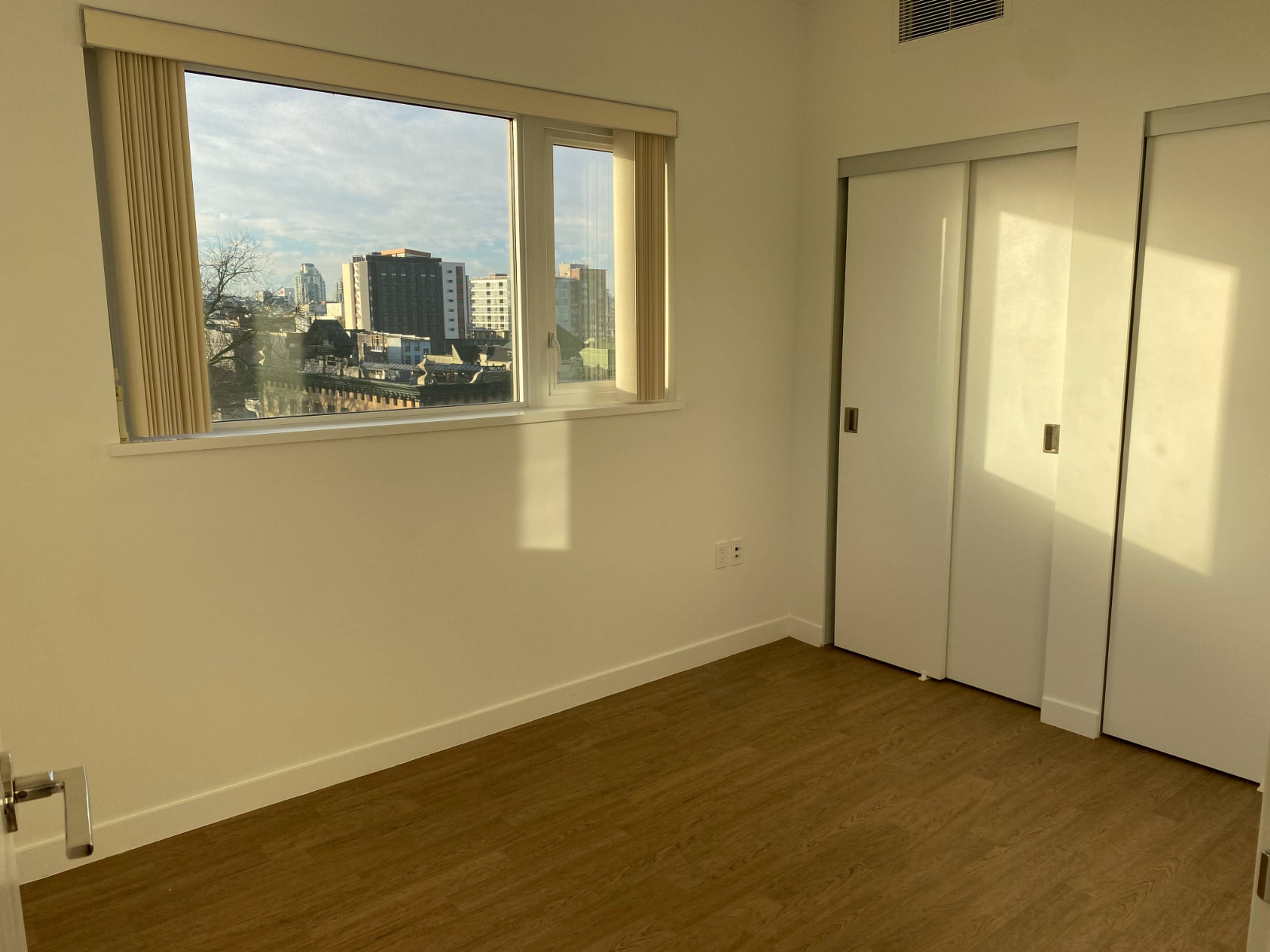 124 Dunlevy Ave 10