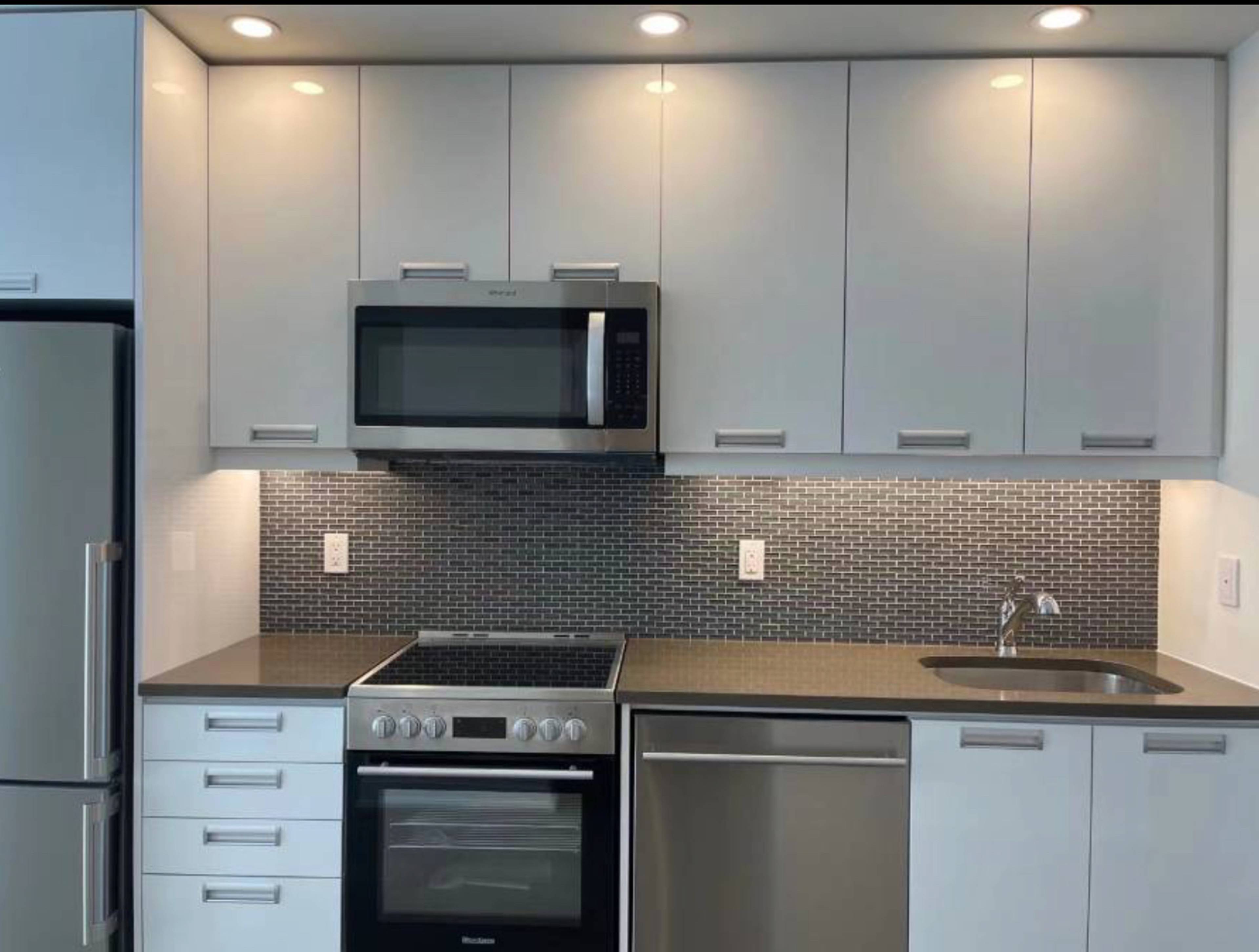 2 Bed  · 1 Bath for rent $2,800 / single payment