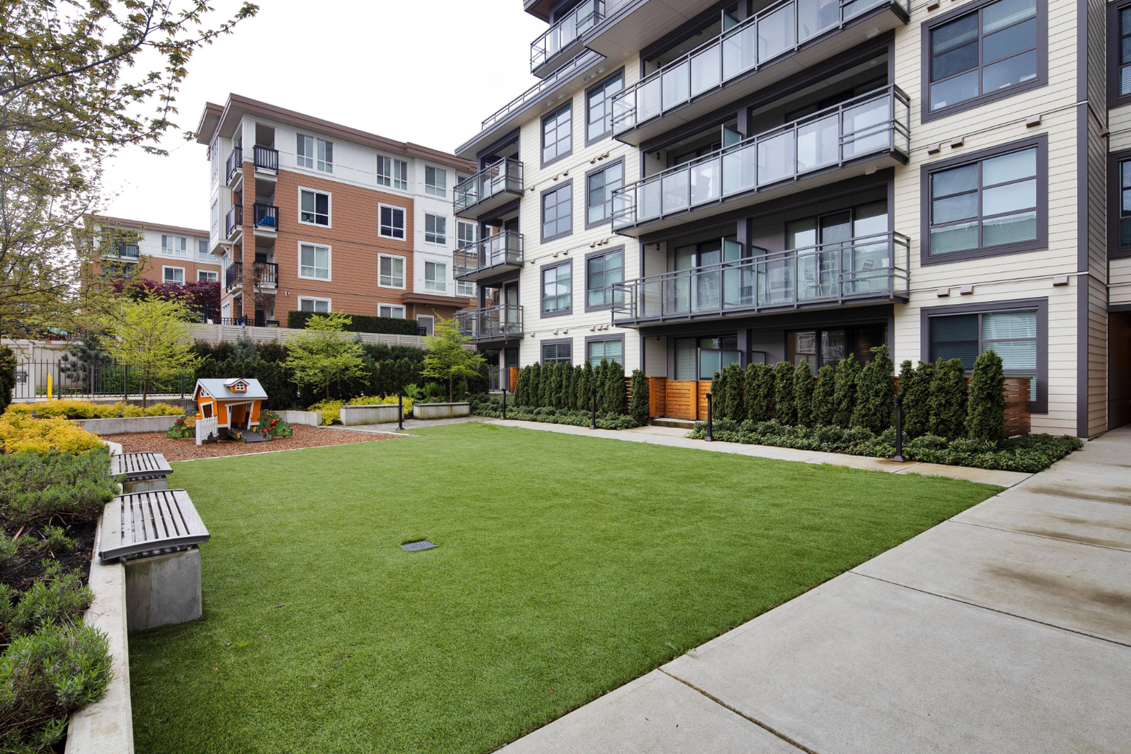 603 Regan Ave 16