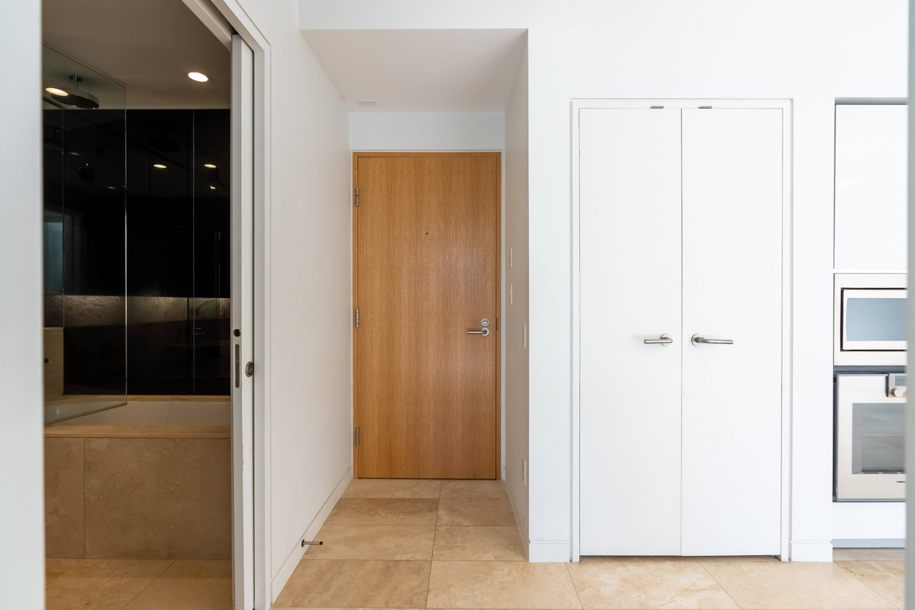 838 W Hastings St 10