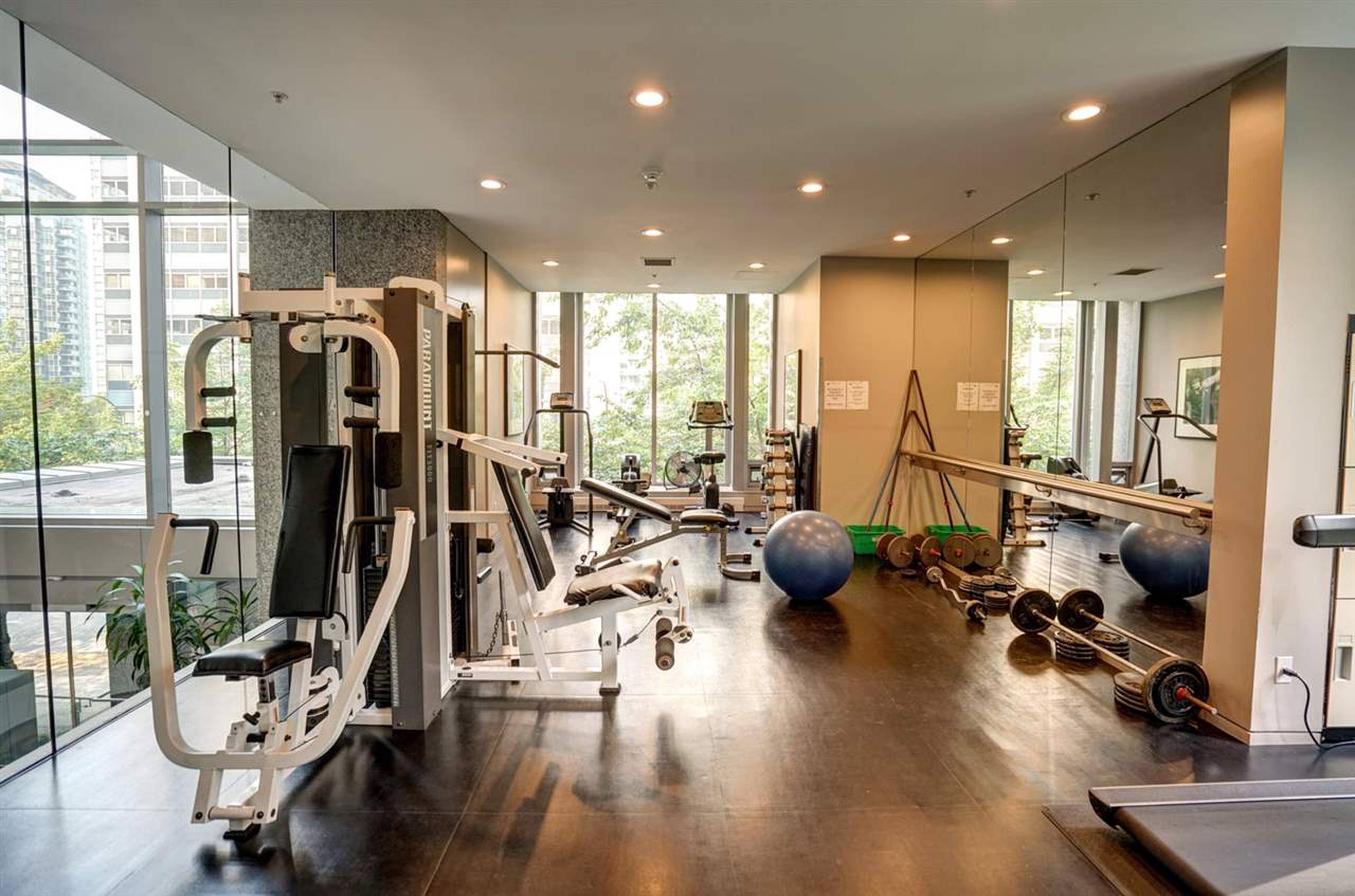 1288 W Georgia St 18