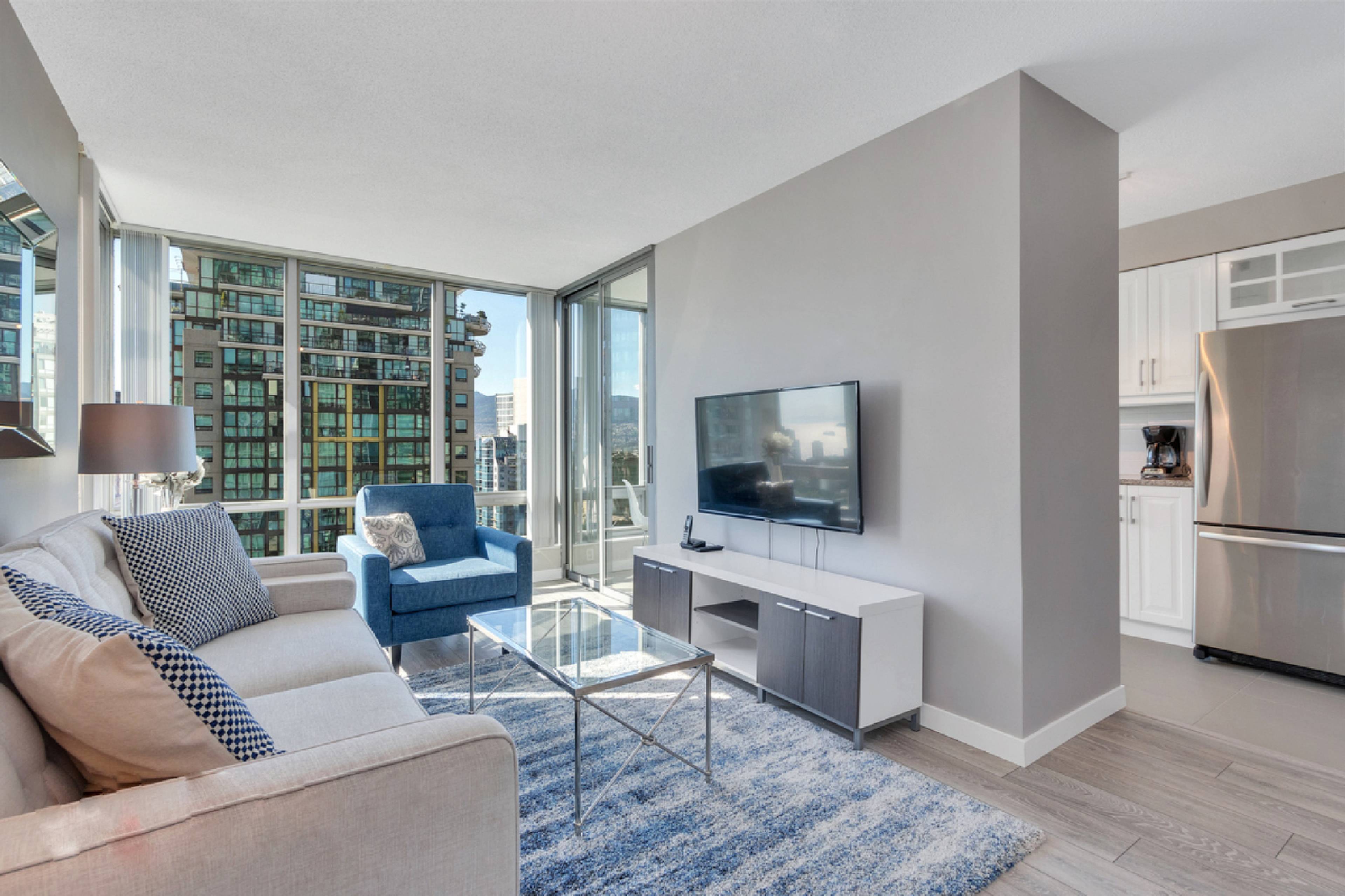 1288 W Georgia St 15