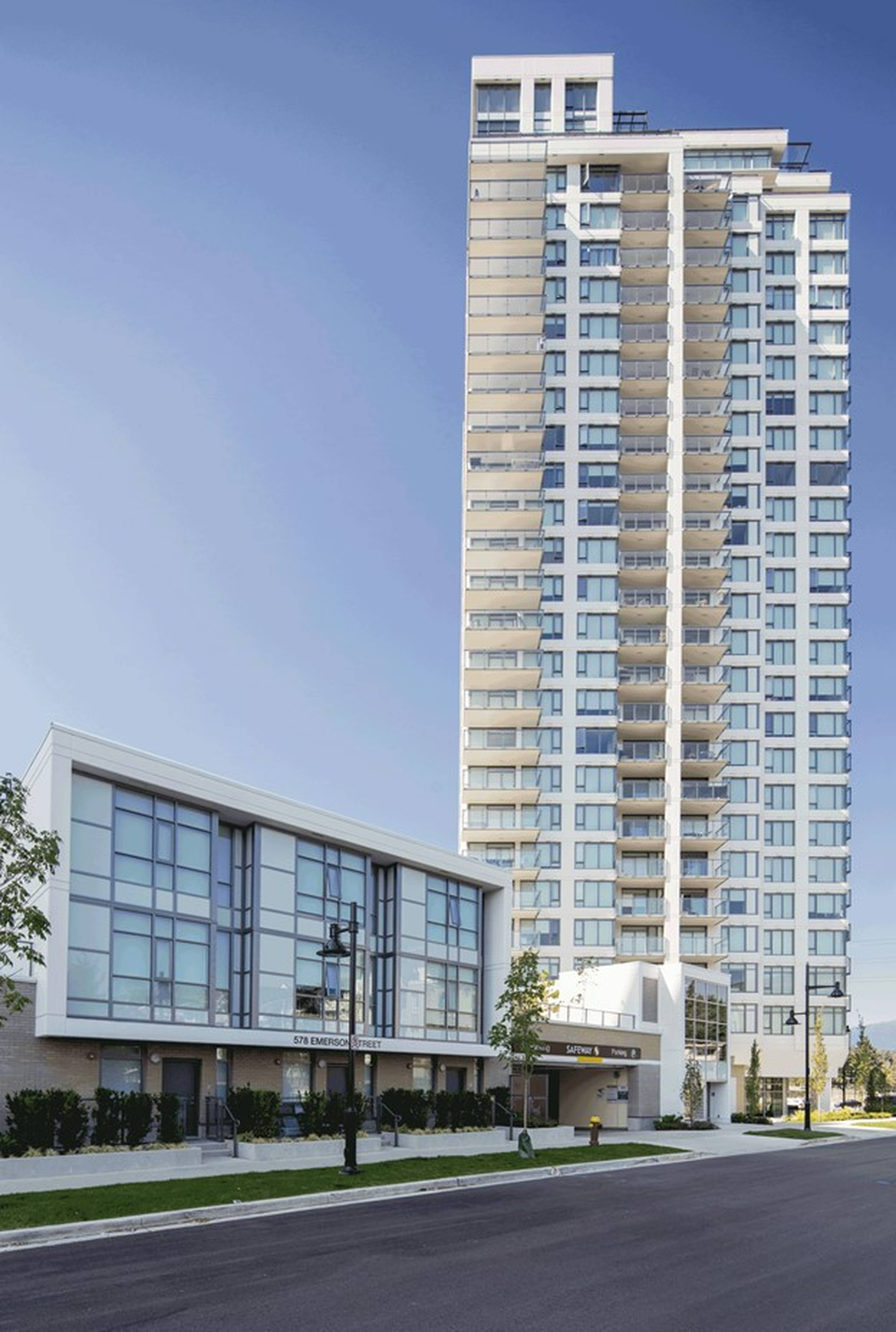 602 Como Lake Ave 1