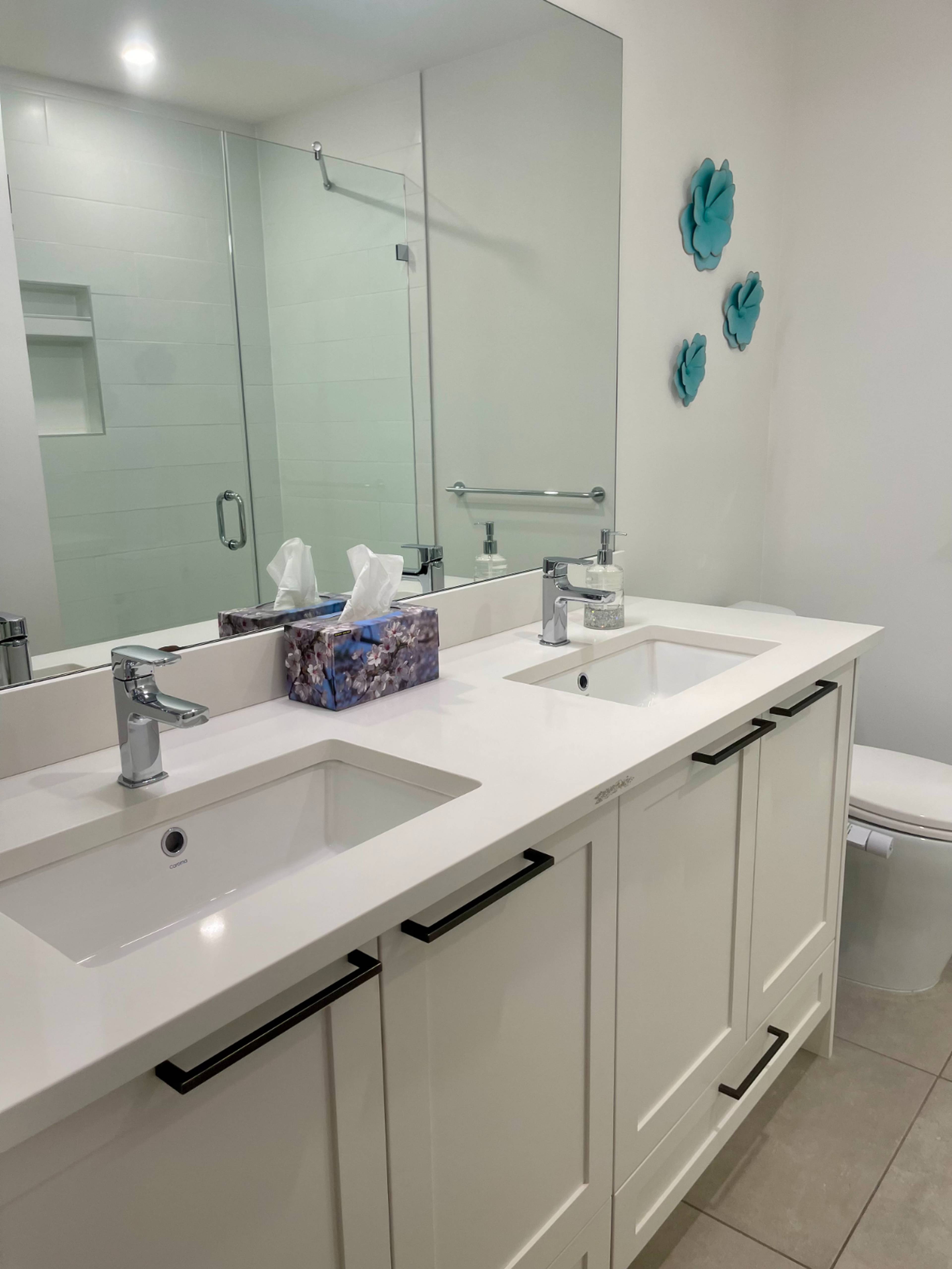 5415 Brydon Cres 7