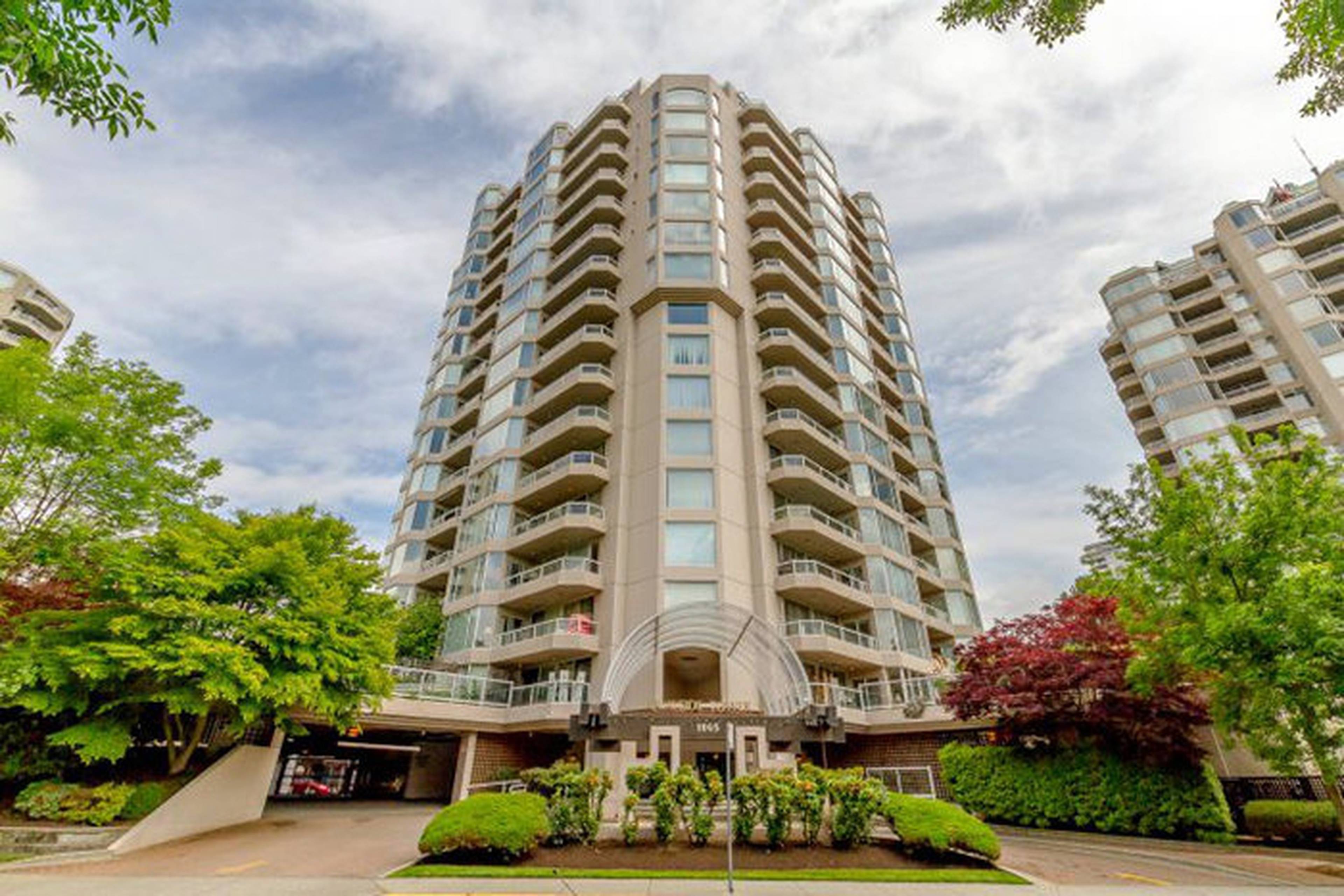 2 室  · 2 卫 for rent $2,500+ / 月