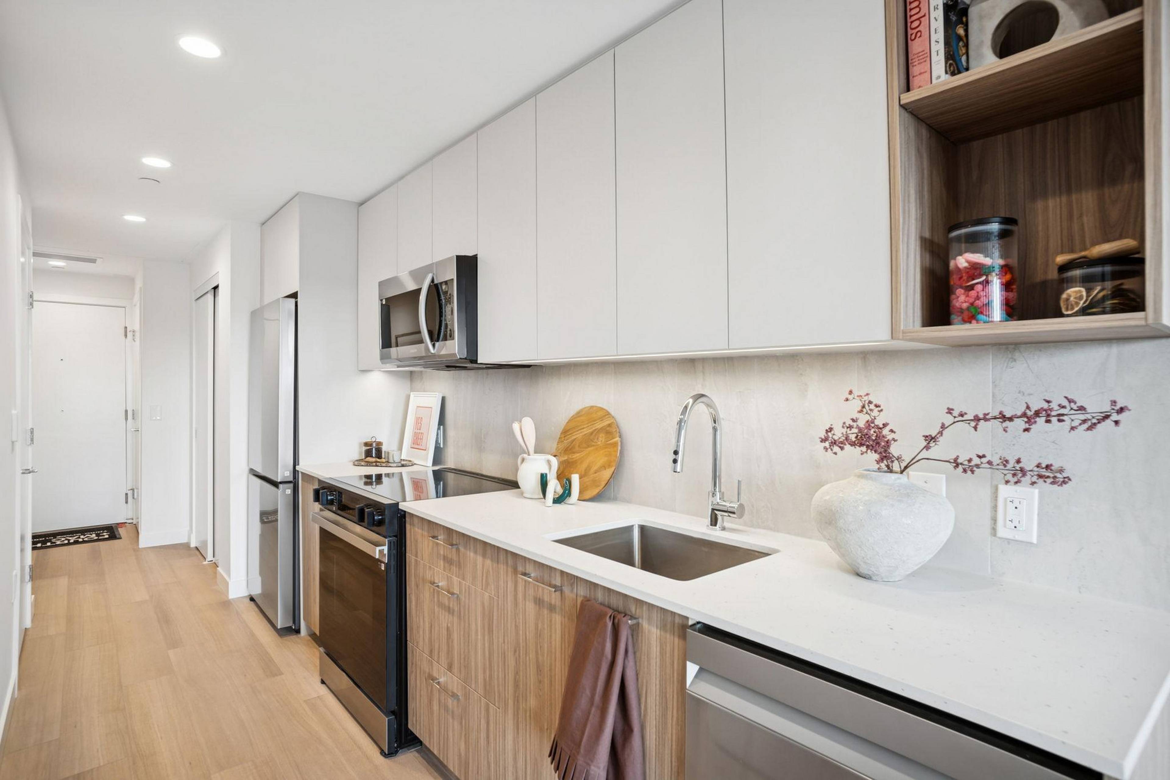 单身公寓  · 1 卫 for rent $2,250+ / 月