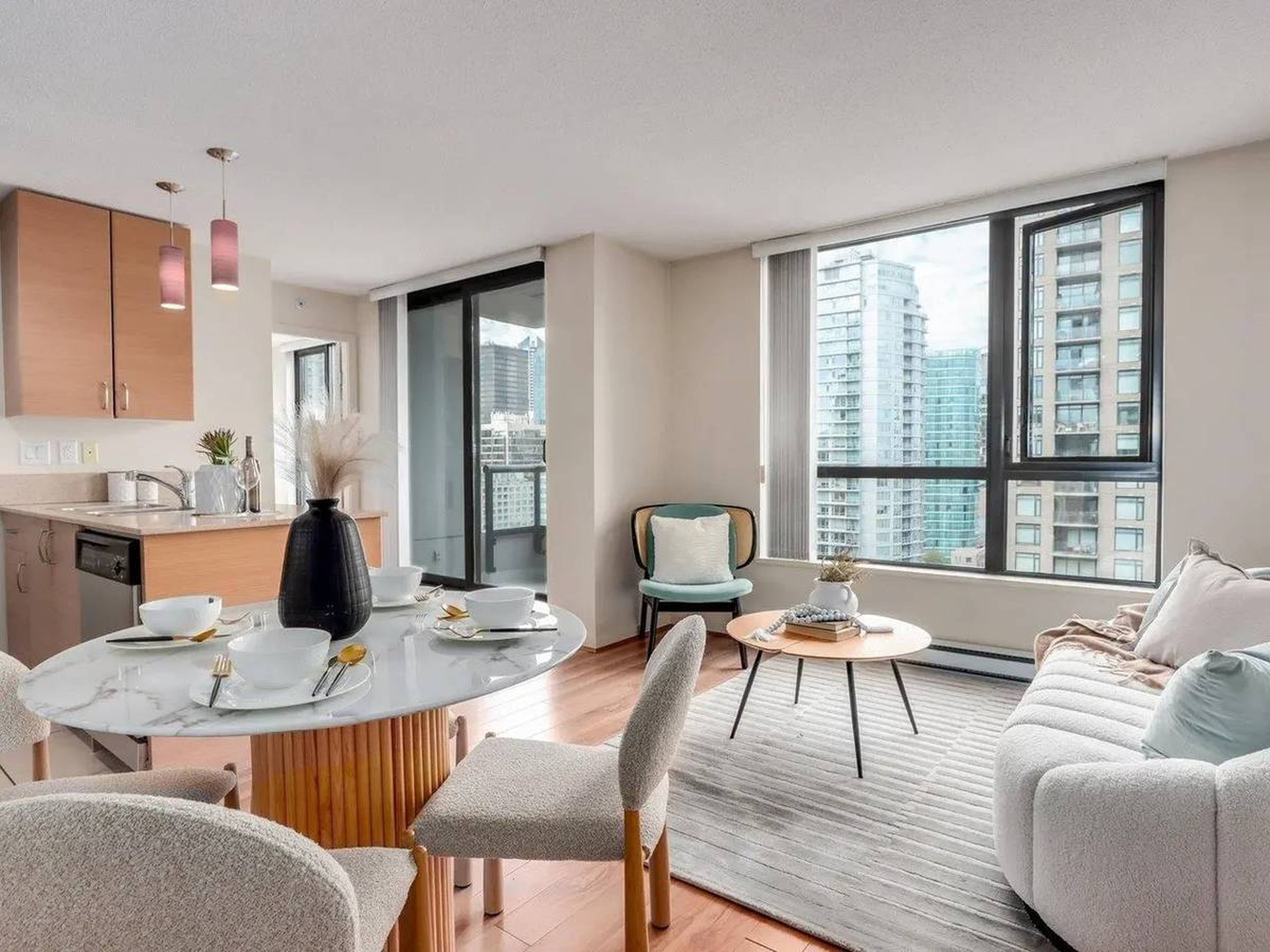 1 室  · 1 卫 for rent $2,000 / 月