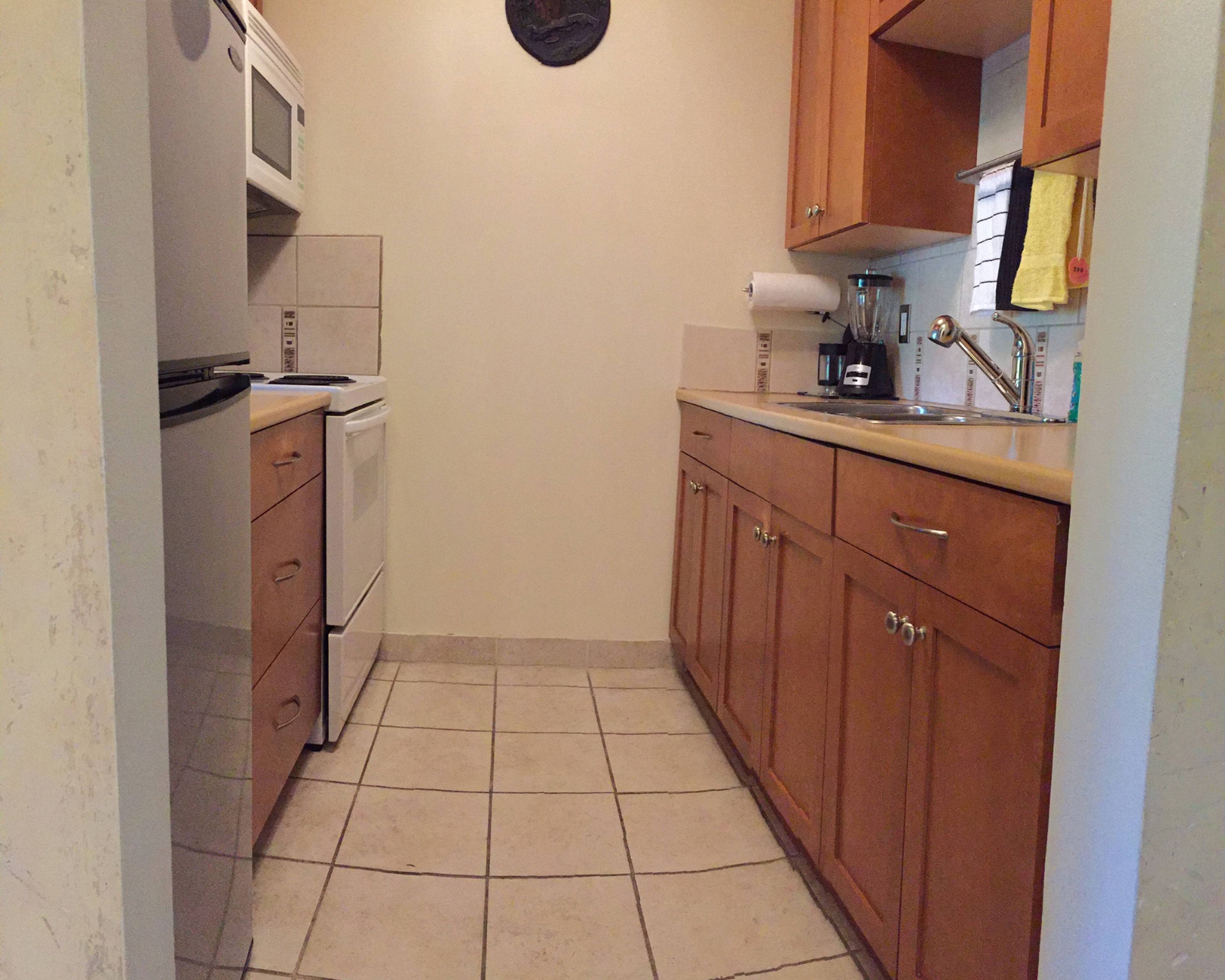 2012 Fullerton Ave 6