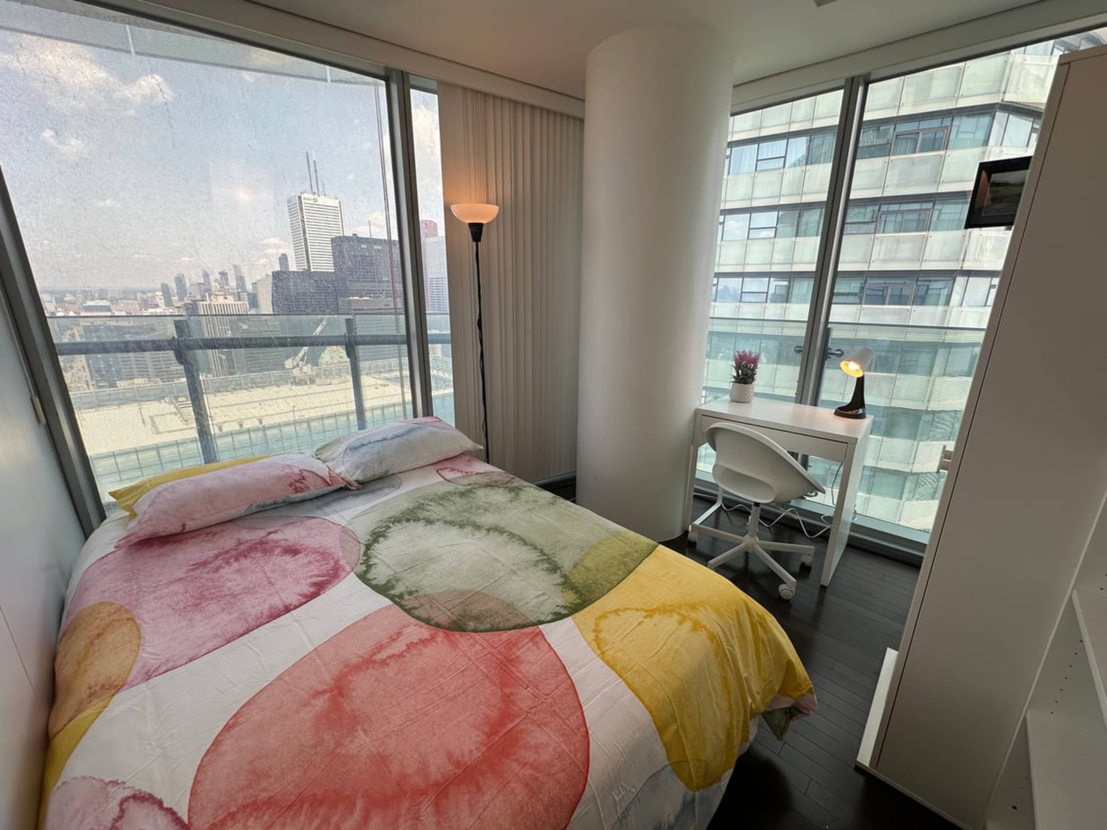 Room for rent $900 / month