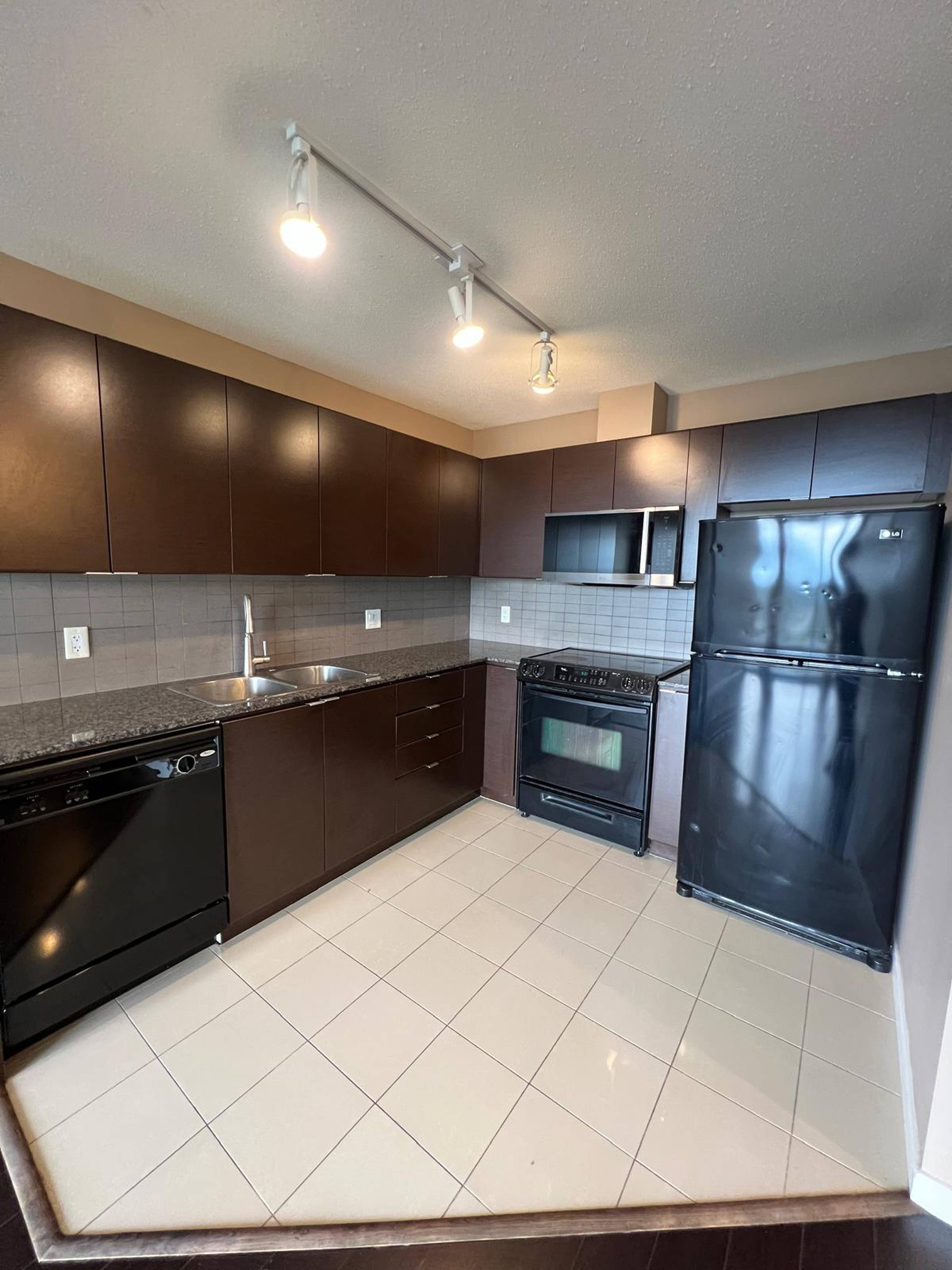 2 Bed  · 2 Bath for rent $2,200+ / month