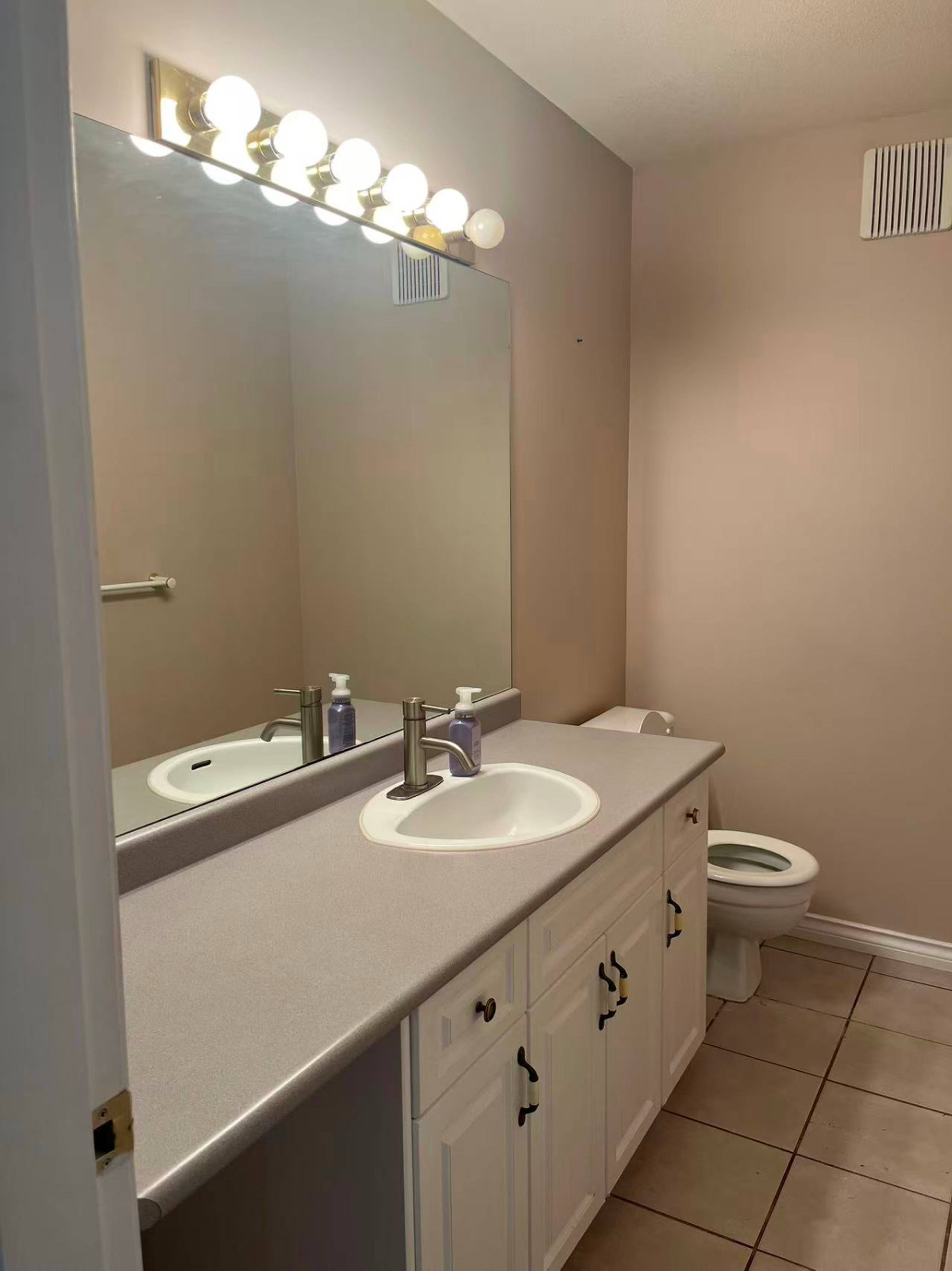 171A St 11