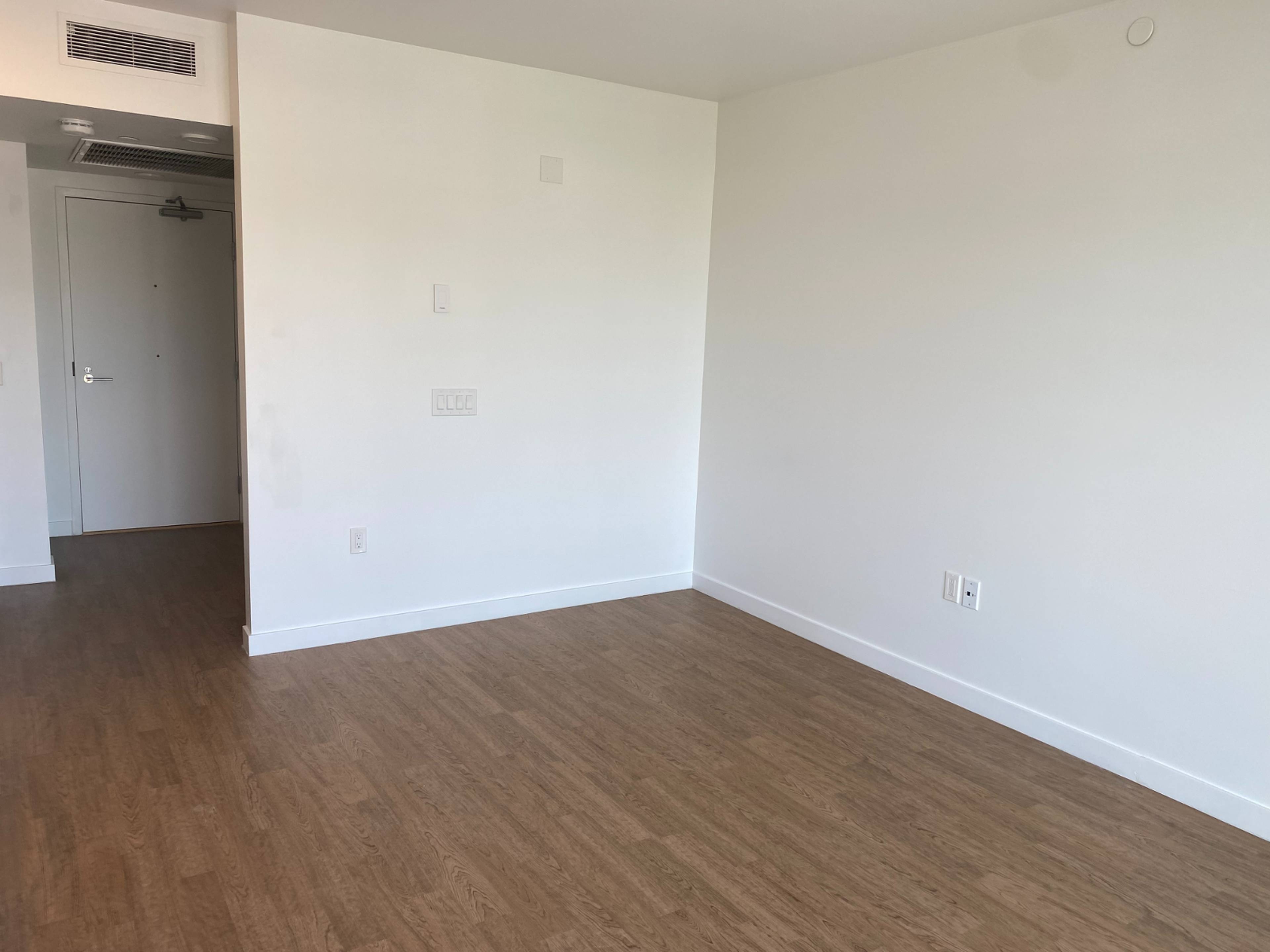 124 Dunlevy Ave 13