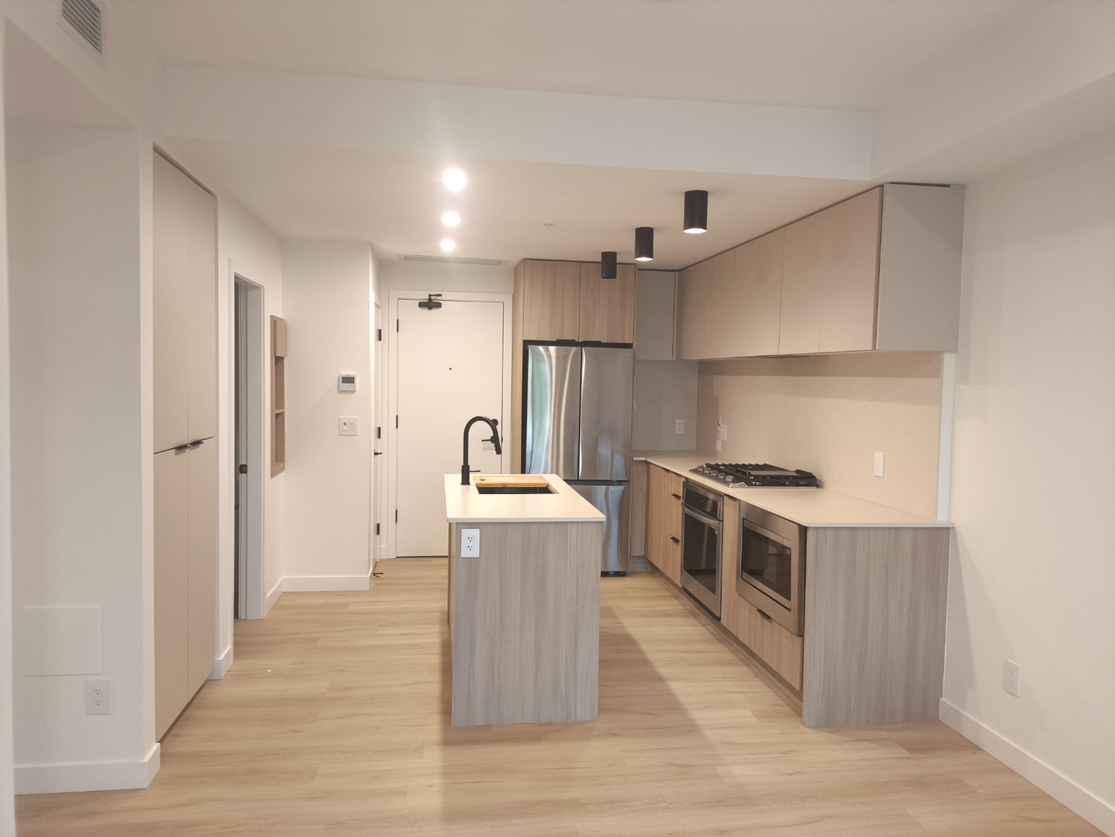 623 Kemsley Ave 1
