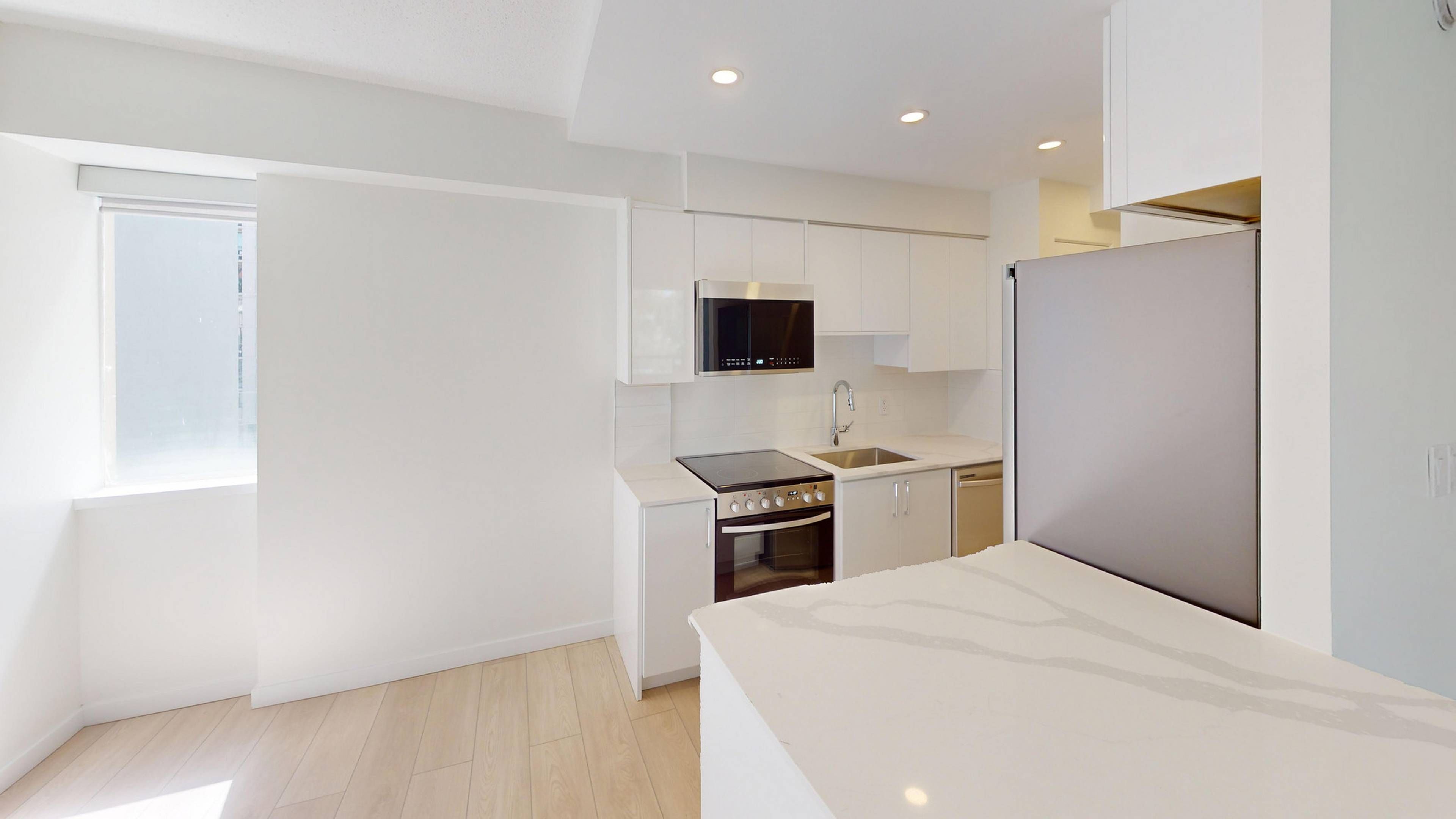 1 ch.  · 1 s. de bains for rent $2,479 / mois