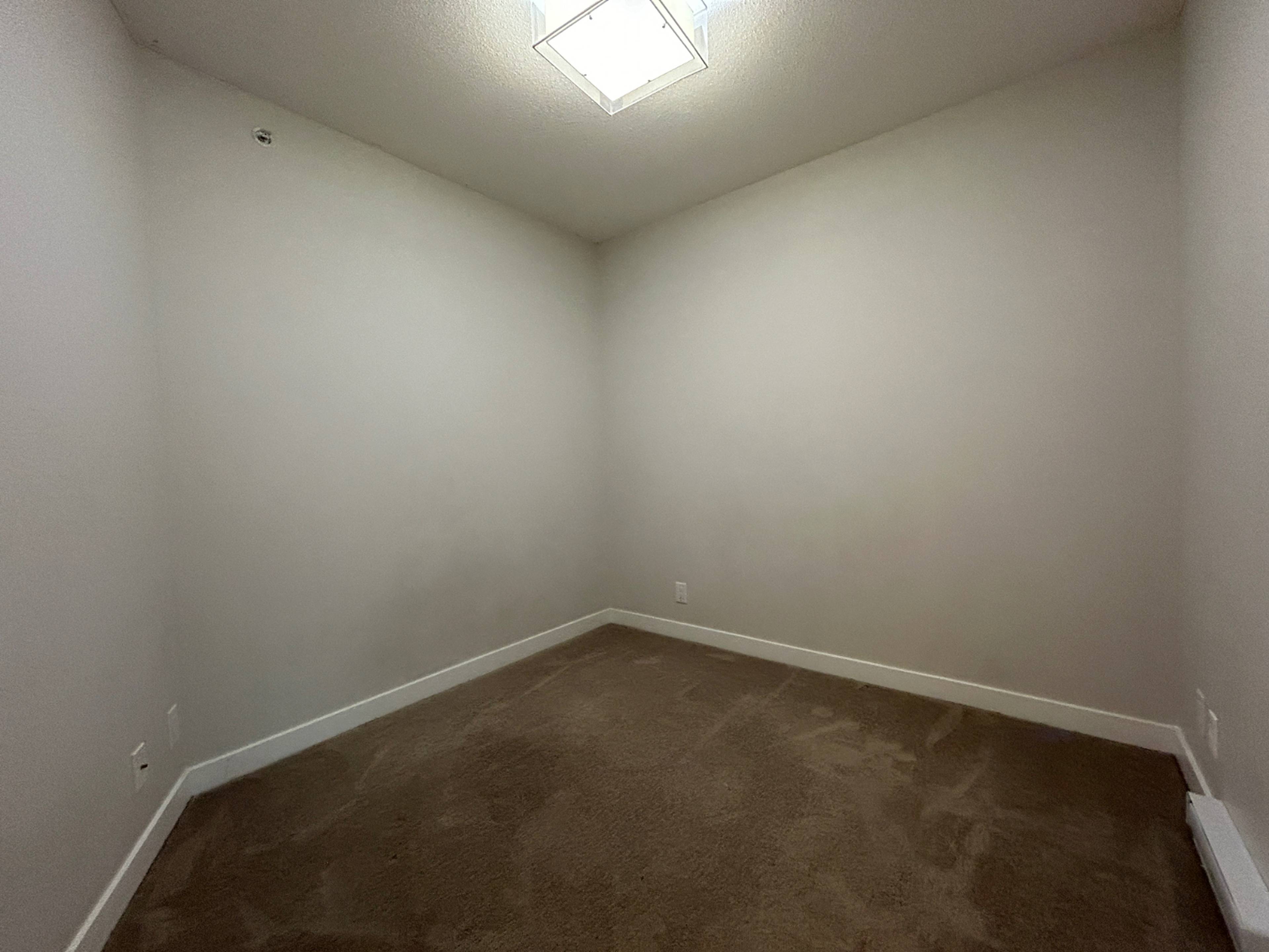 11967 80 Ave 10