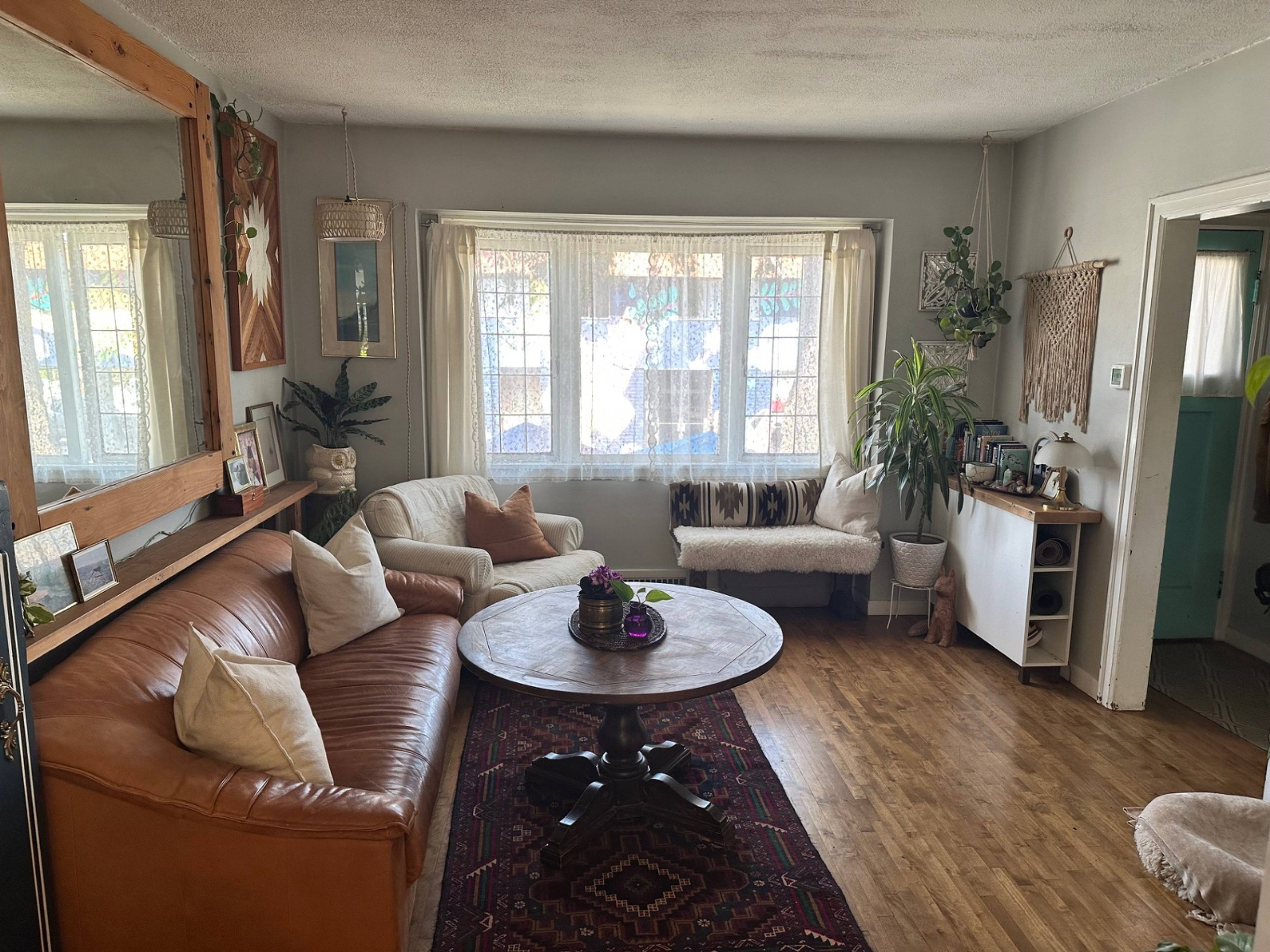 W 17th Ave 1