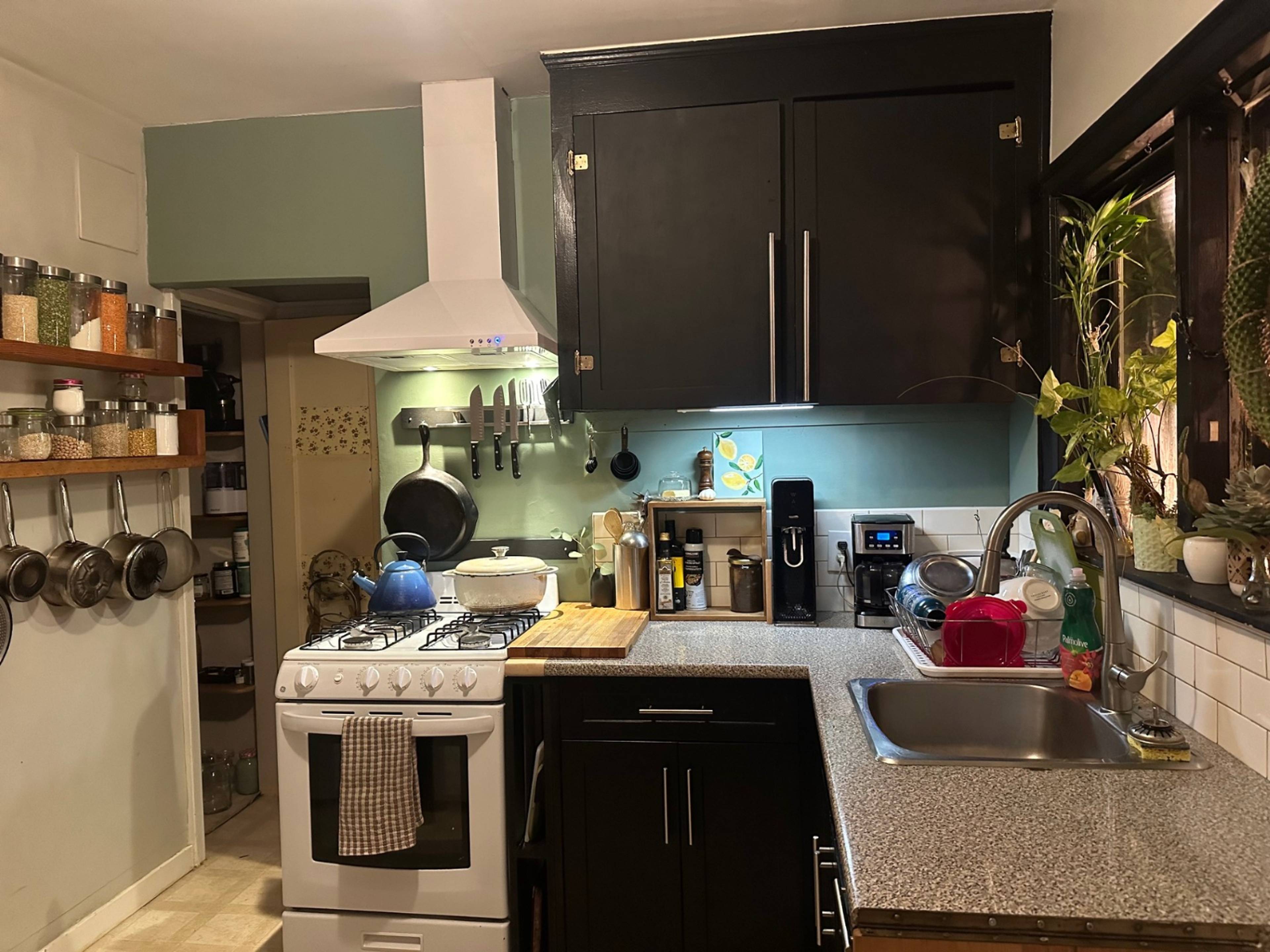 W 17th Ave 11