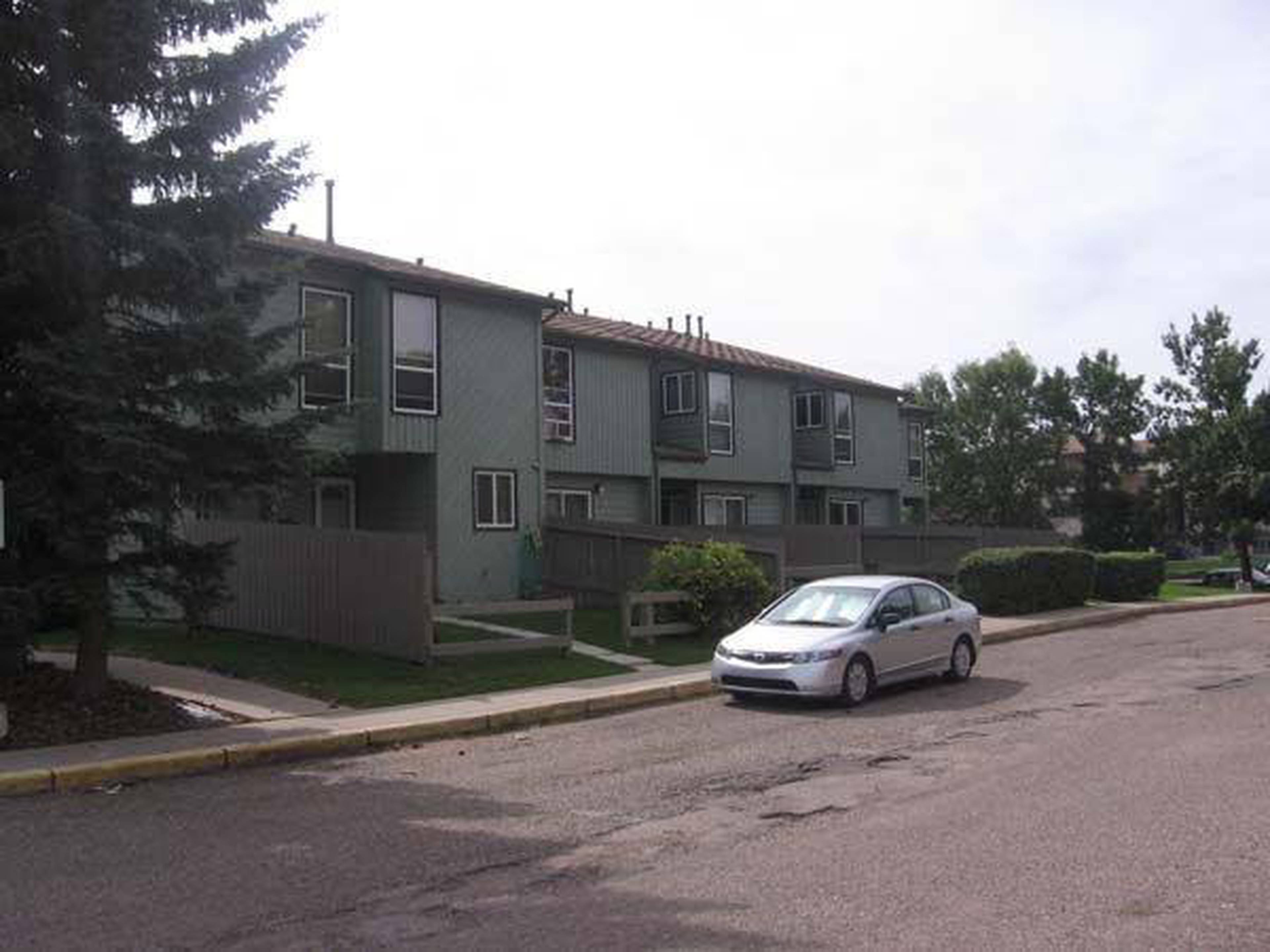 2 Bed  · 1 Bath for rent $1,000 / month