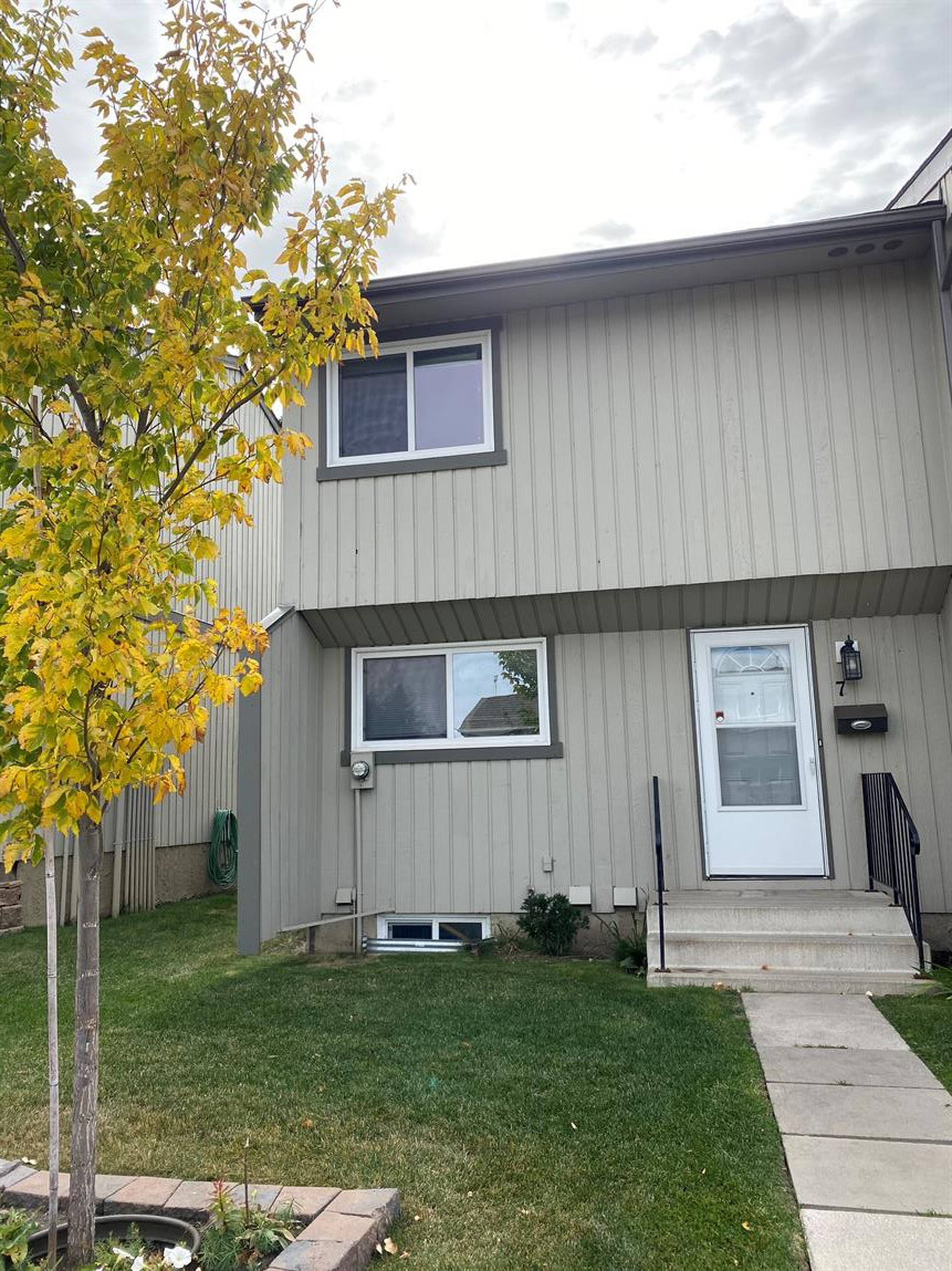 3 ch.  · 2 s. de bains for rent $1,395 / mois